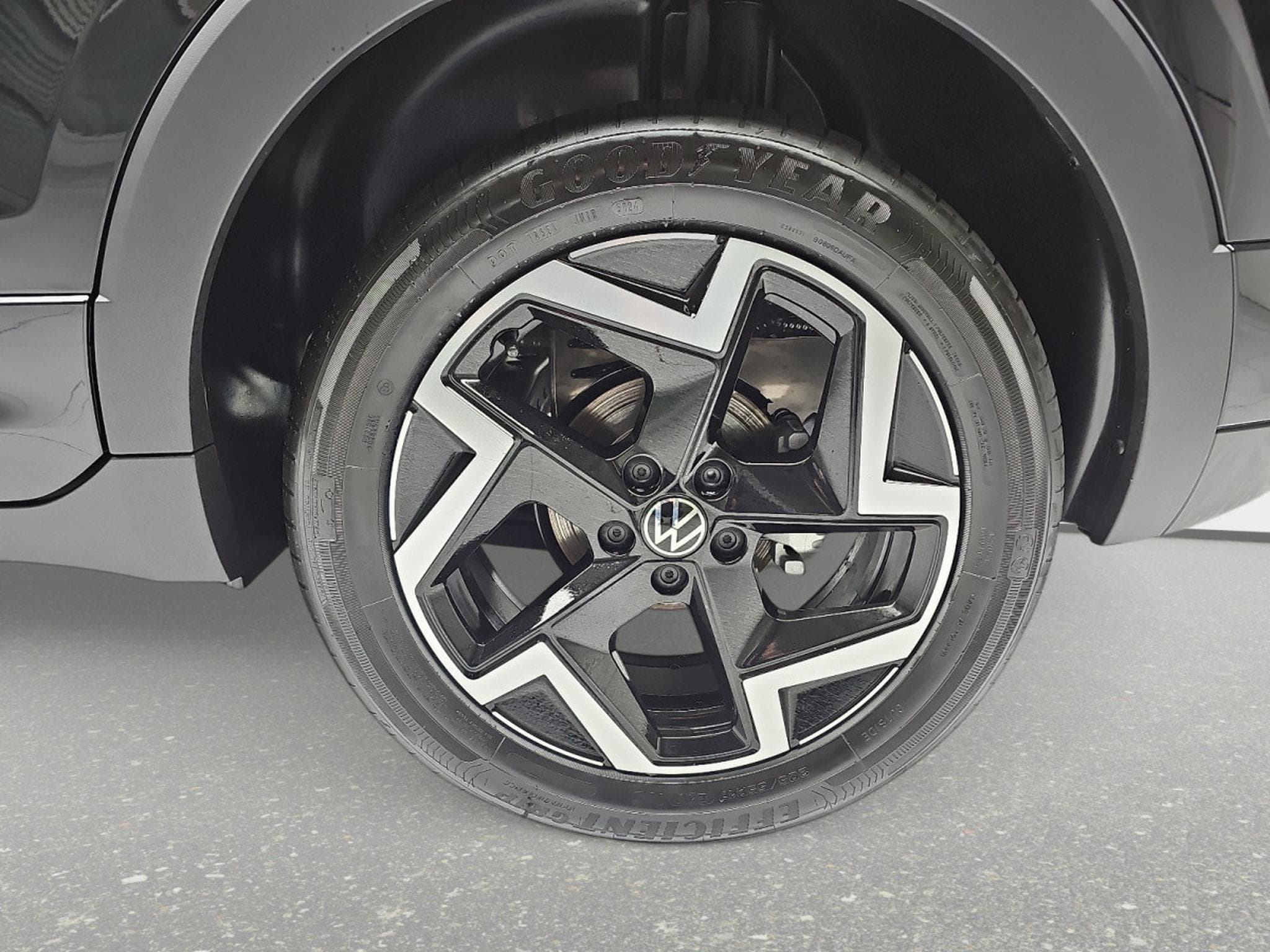 VW T-Cross 1.0 TSi 115 DSG R-Line (2025) - Photo 6