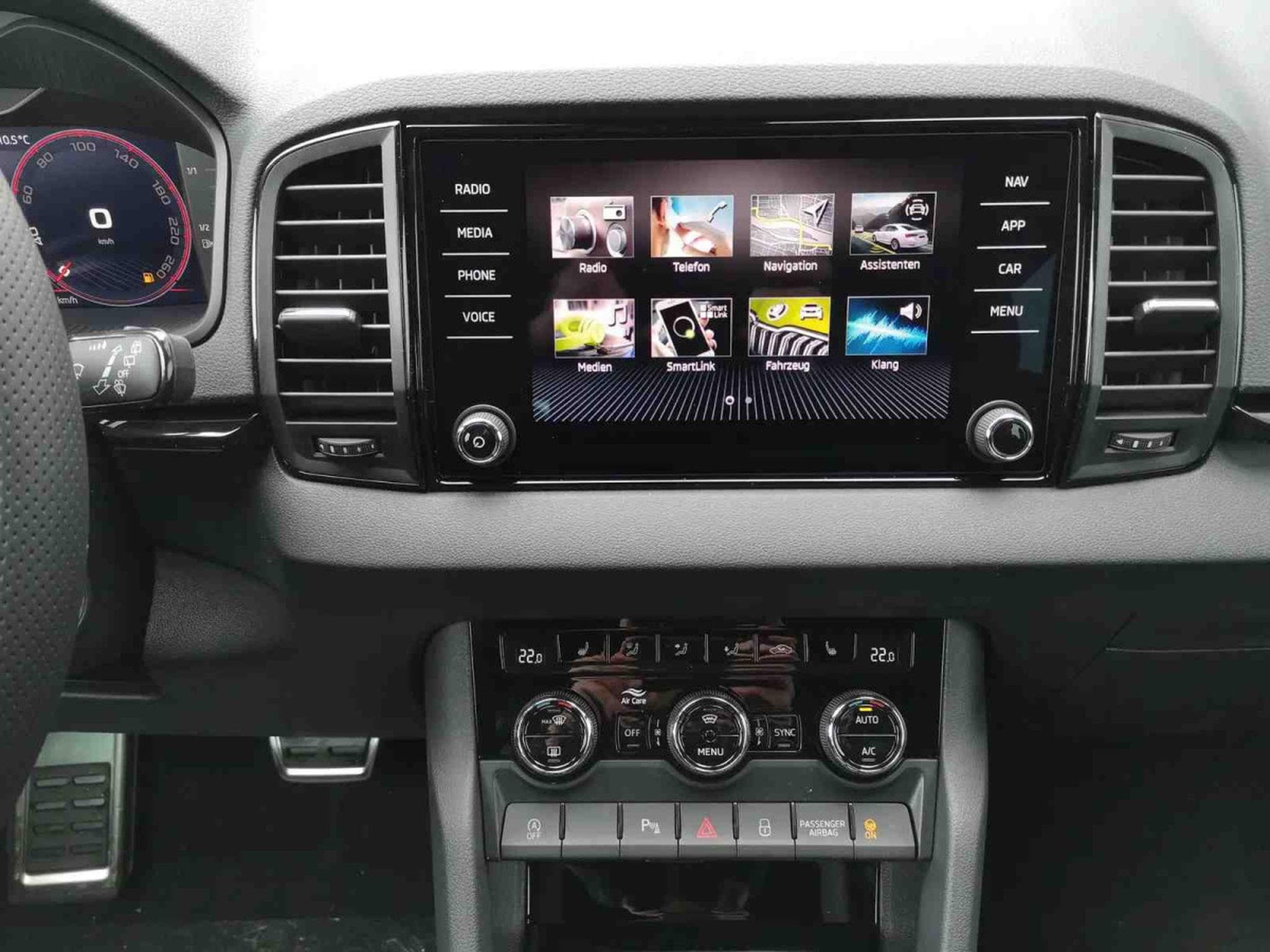 Skoda Karoq 2.0 TdI 150 DSG SPORTLINE 4X4 (2025) - Photo 8