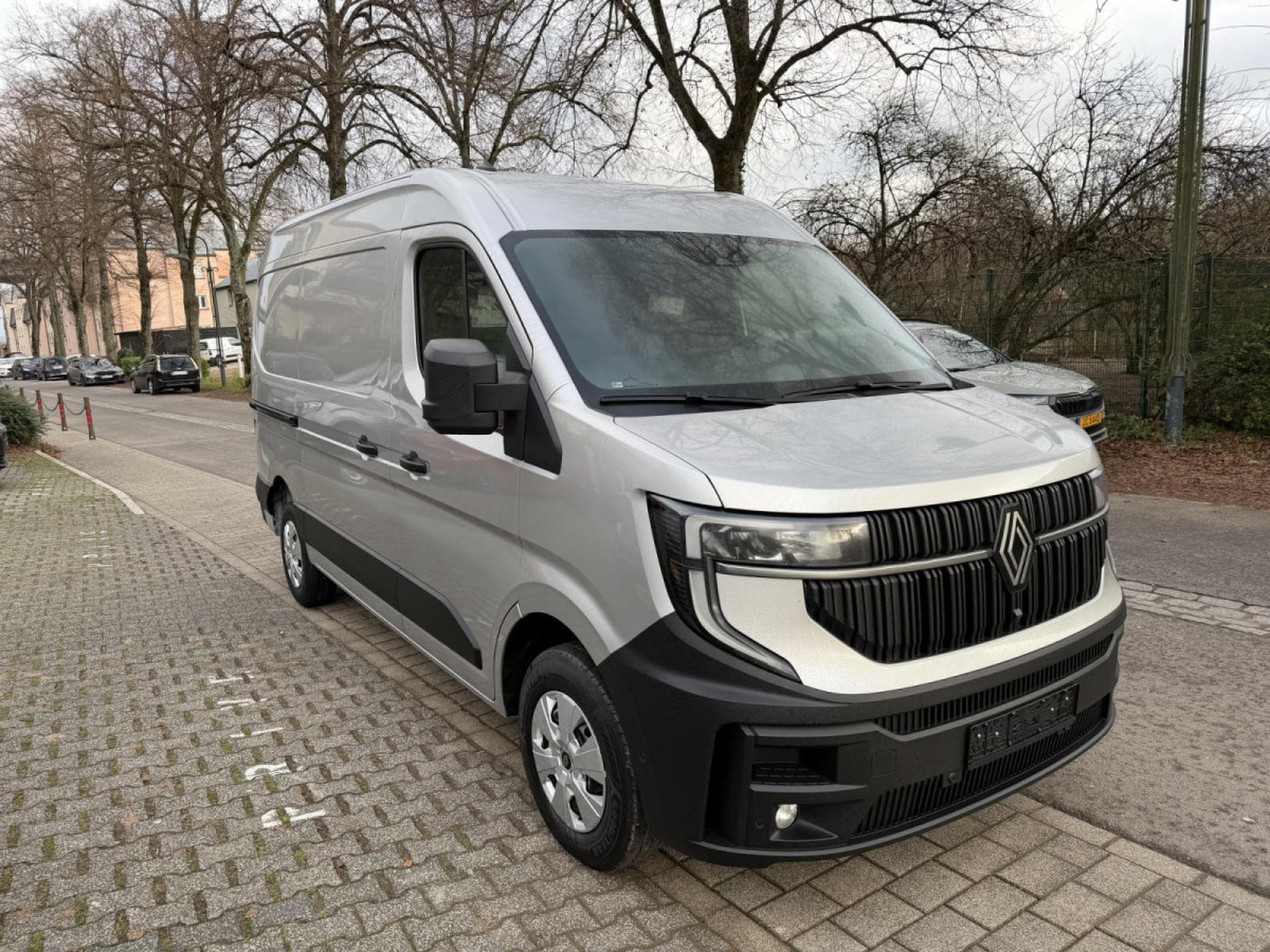 Renault Master 2.0 dCi 170 BVA9 L2H2 Extra (2025) - Foto 3