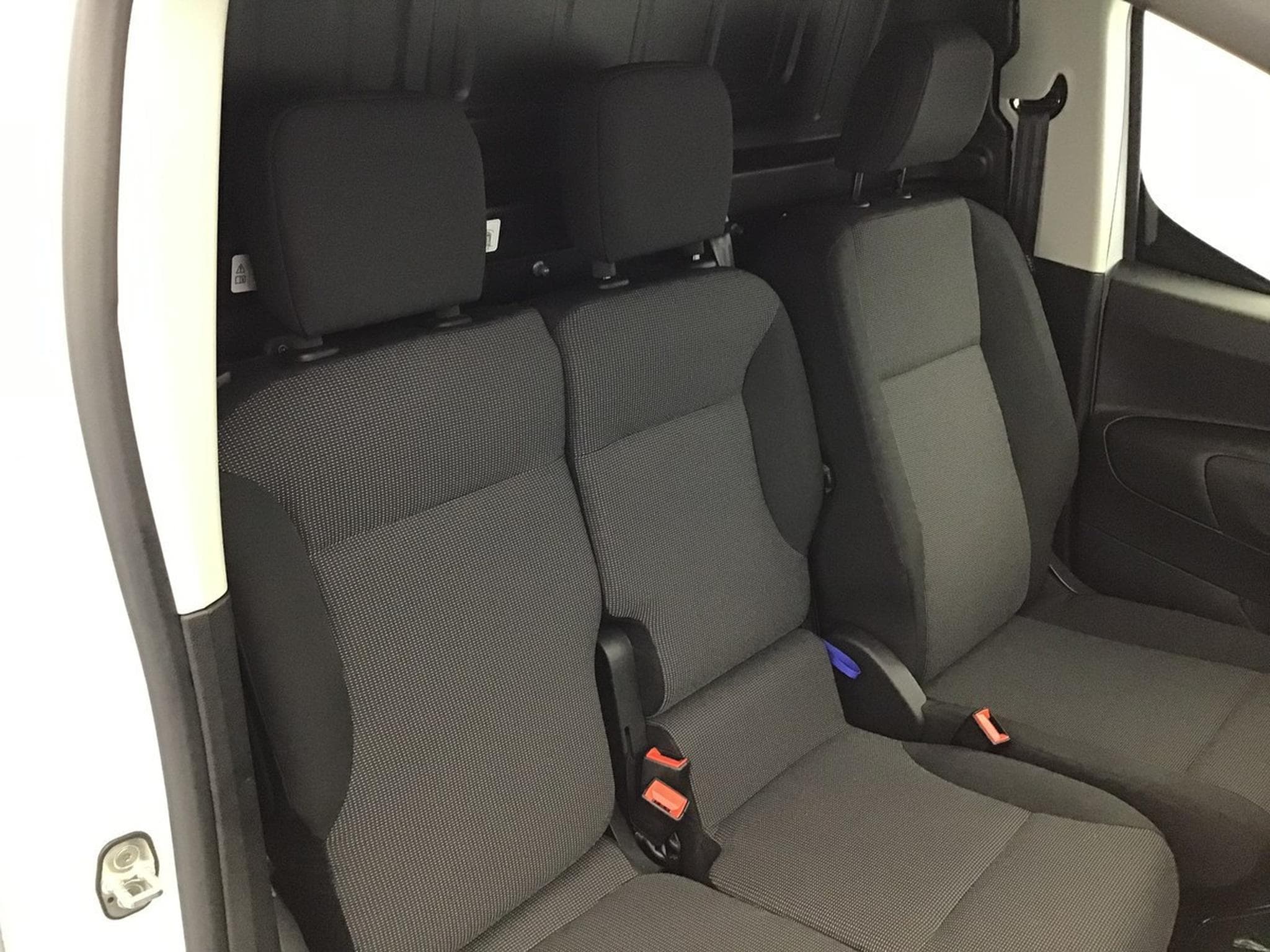 Citroën Berlingo 1.5 BlueHDI 100 L2 Heavy (2025) - Foto 23