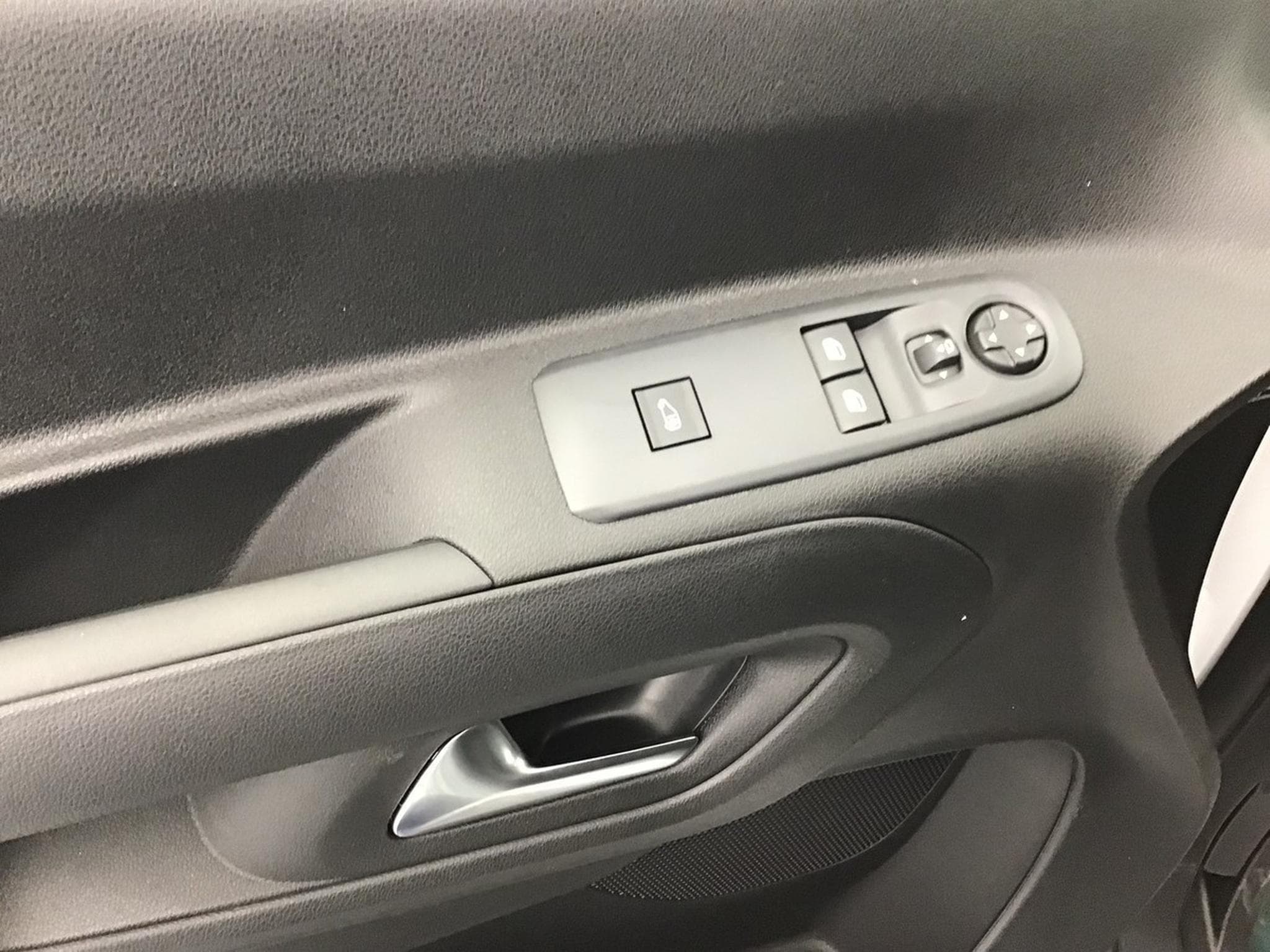 Citroën Berlingo 1.5 BlueHDI 100 L2 Heavy (2025) - Foto 24