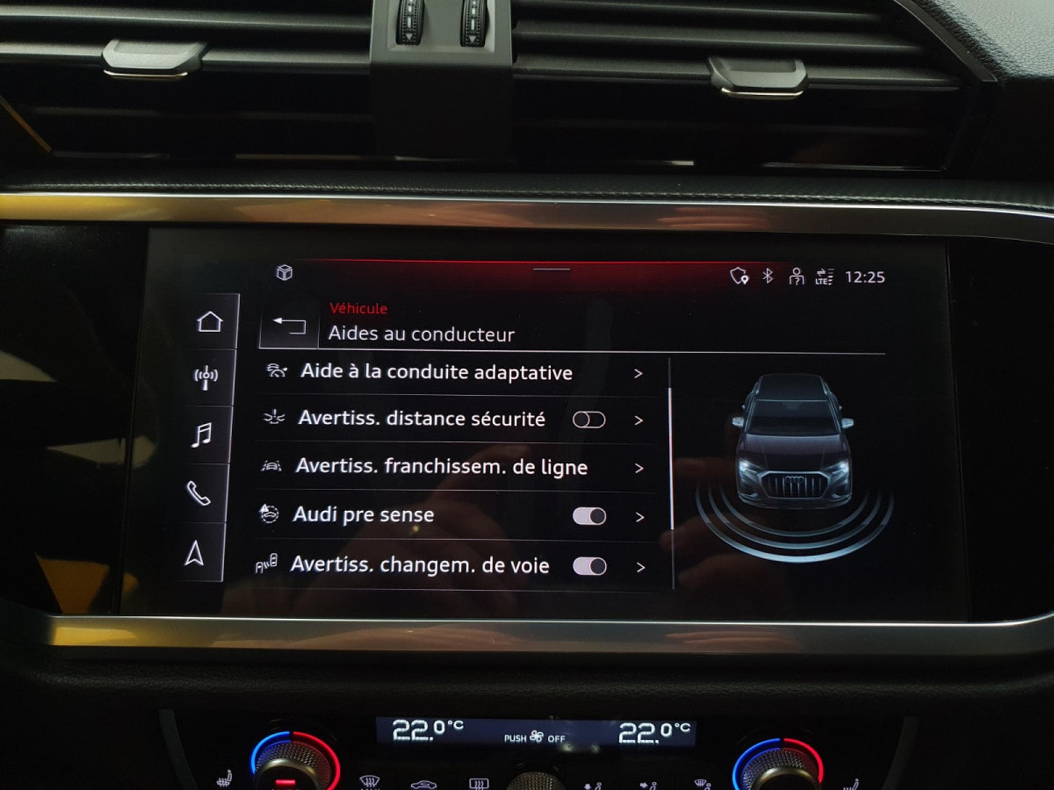 Audi Q3 35 TDI 150CV S-TRONIC (2021) - Photo 17