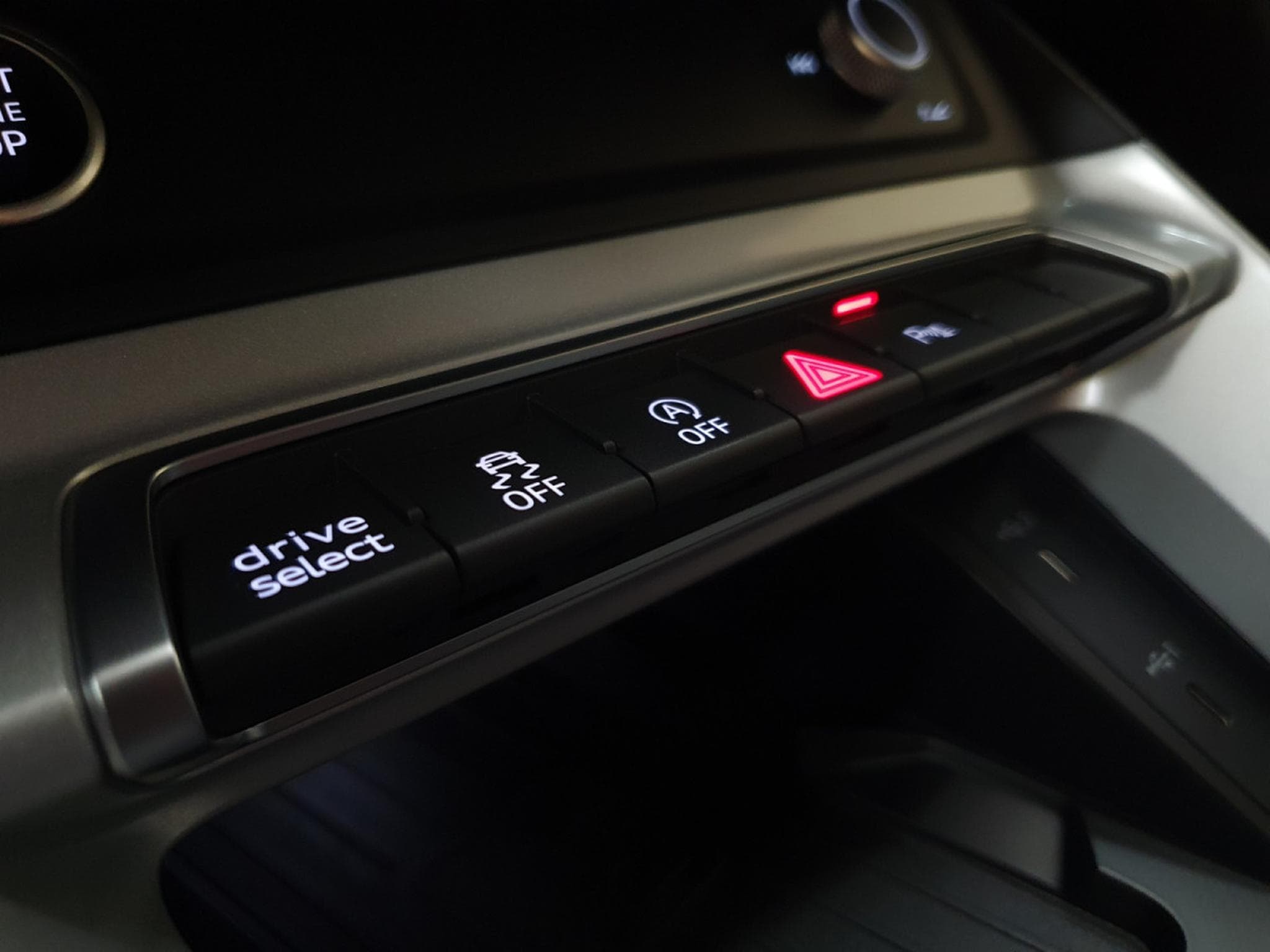 Audi Q3 35 TDI 150CV S-TRONIC (2021) - Photo 18