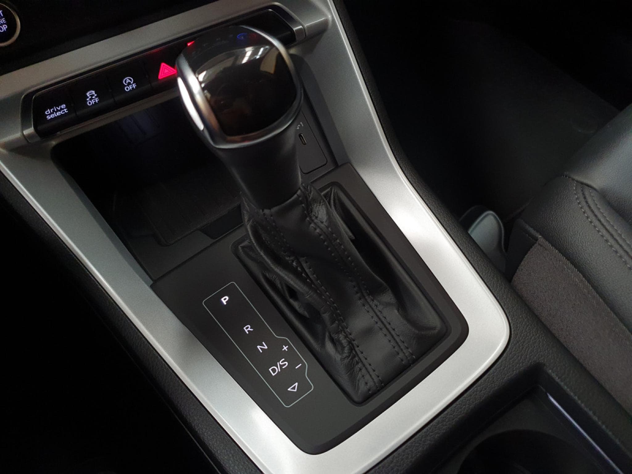 Audi Q3 35 TDI 150CV S-TRONIC (2021) - Photo 20