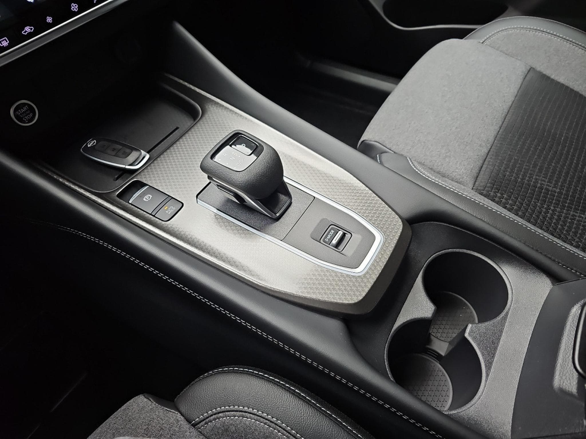 Nissan Qashqai 1.3 DIG-T MHEV 158 X-tronic N-Connecta (2024) - Foto 11