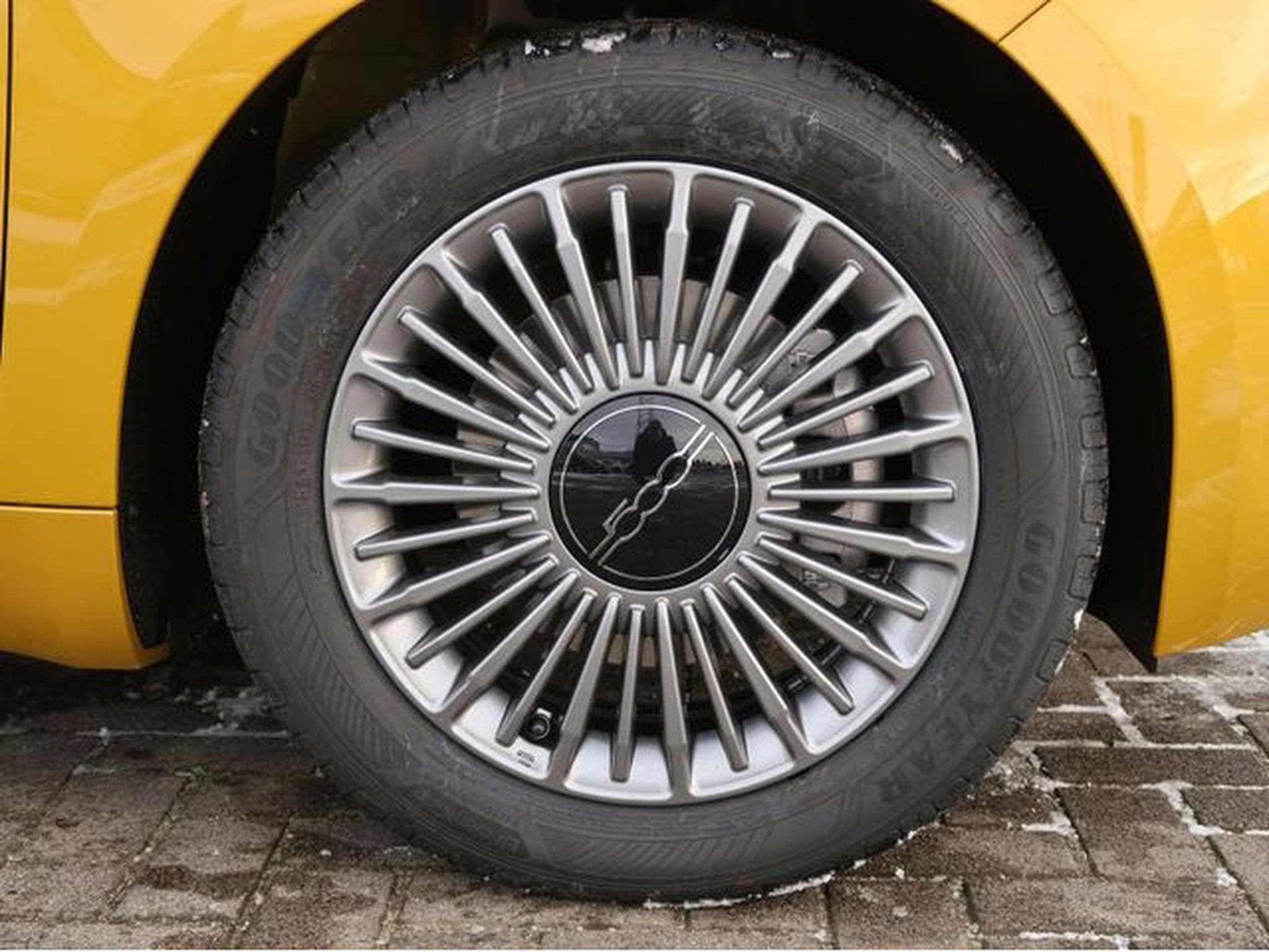 Fiat 500 1.0 Hybrid 65 Torino (2026) - Photo 8