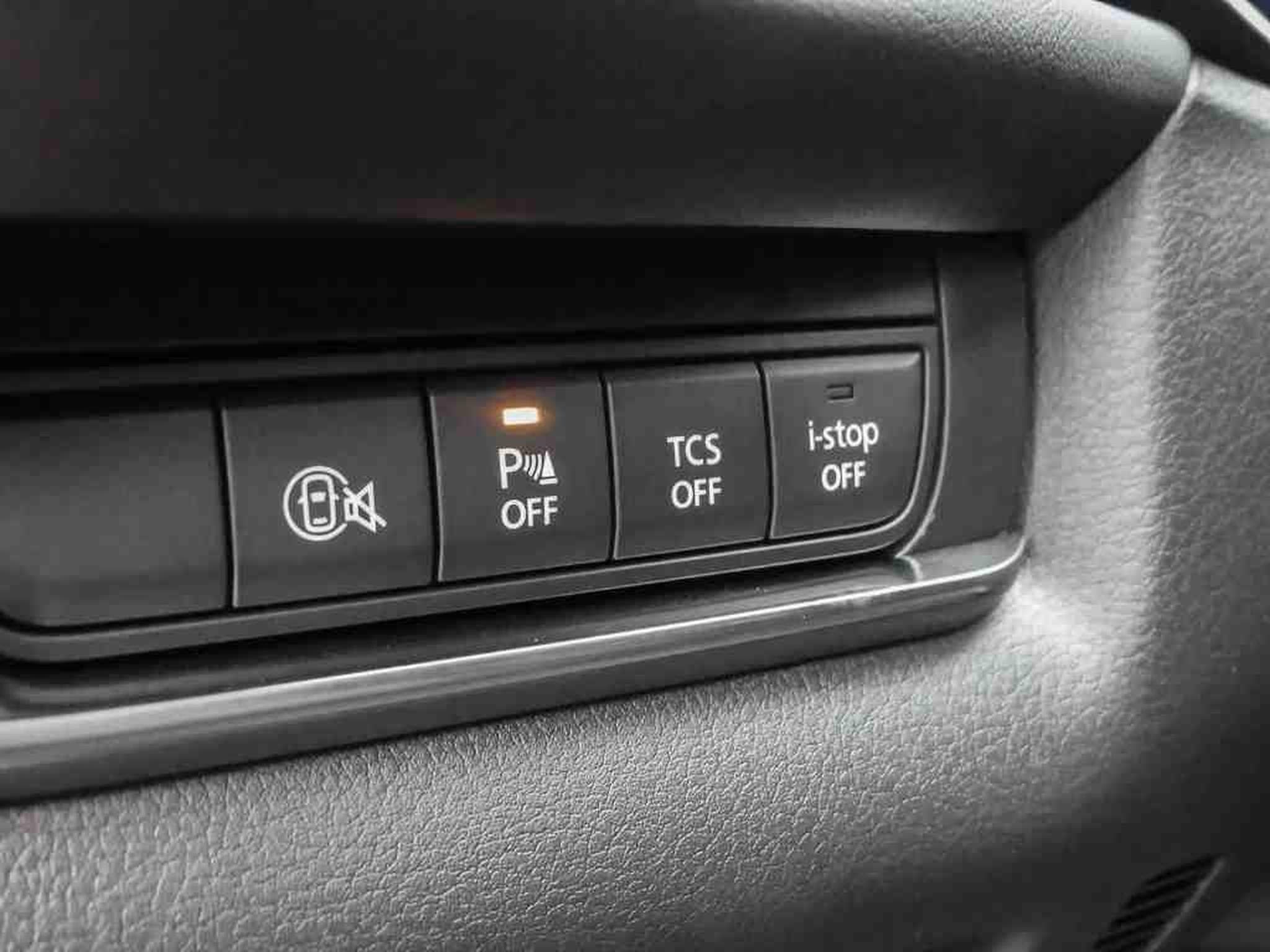 Mazda CX-30 2.5 E-Skyactiv G 140 Homura (2025) - Foto 14