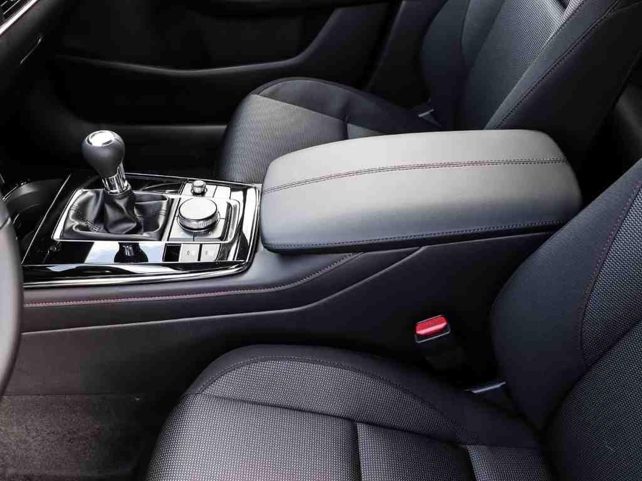 Mazda CX-30 2.5 E-Skyactiv G 140 Homura (2025) - Foto 11