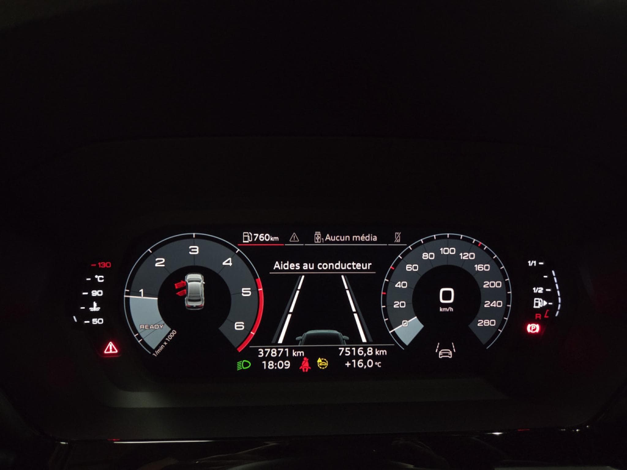 Audi A3 BERLINE TDI 150CV ATTRACTION (2024) - Photo 13