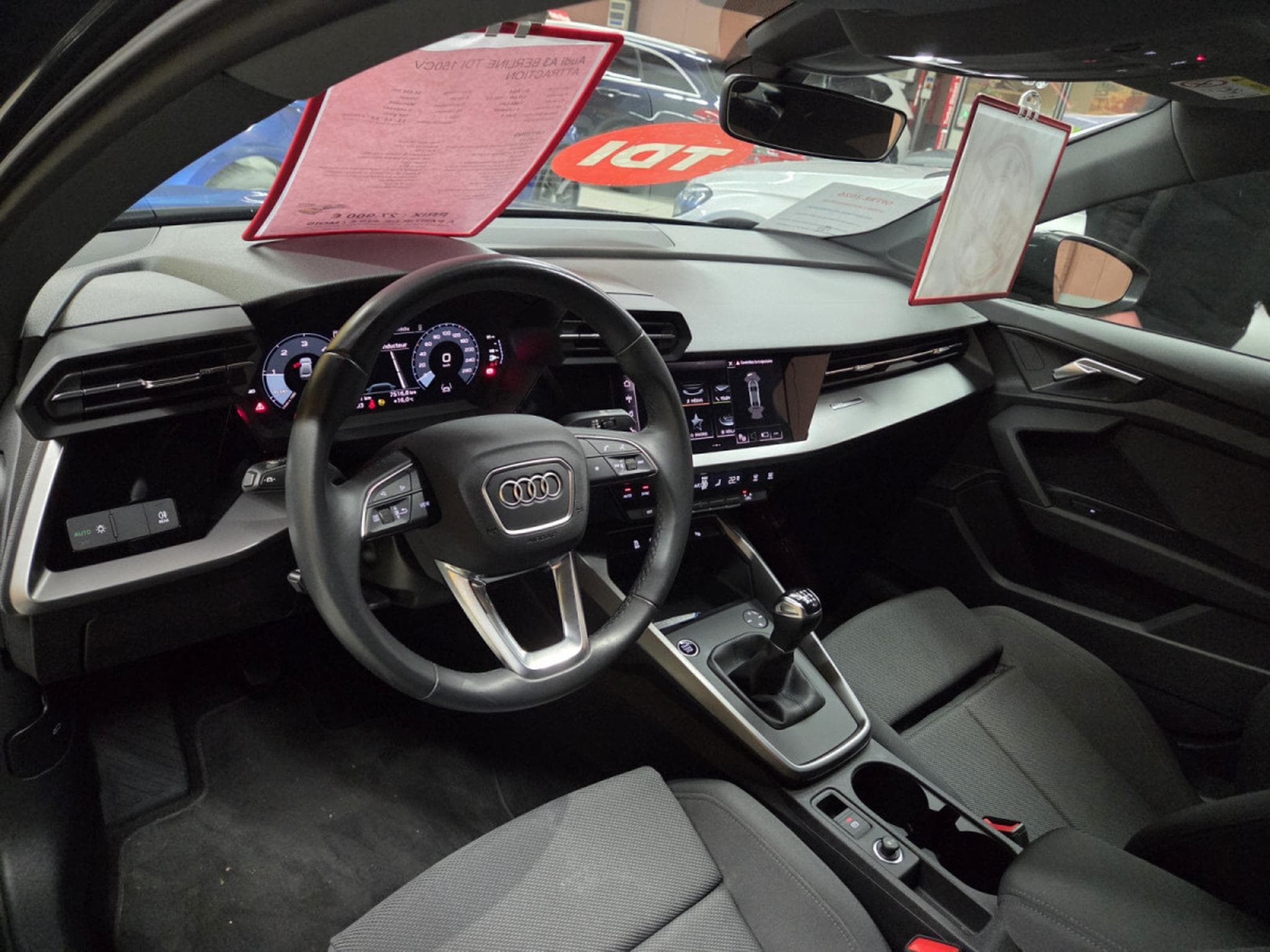 Audi A3 BERLINE TDI 150CV ATTRACTION (2024) - Photo 6