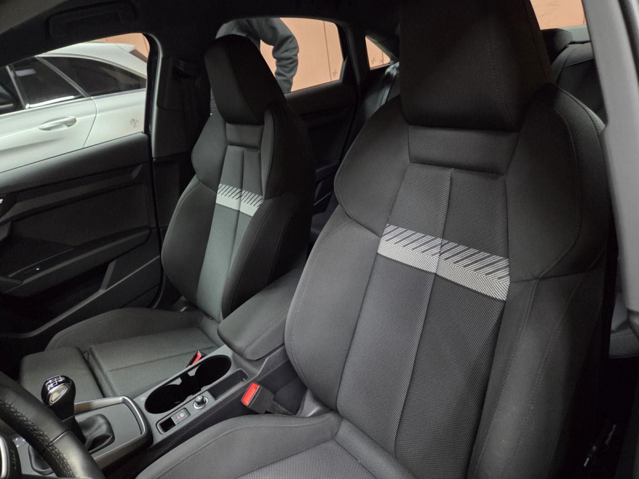 Audi A3 BERLINE TDI 150CV ATTRACTION (2024) - Photo 8