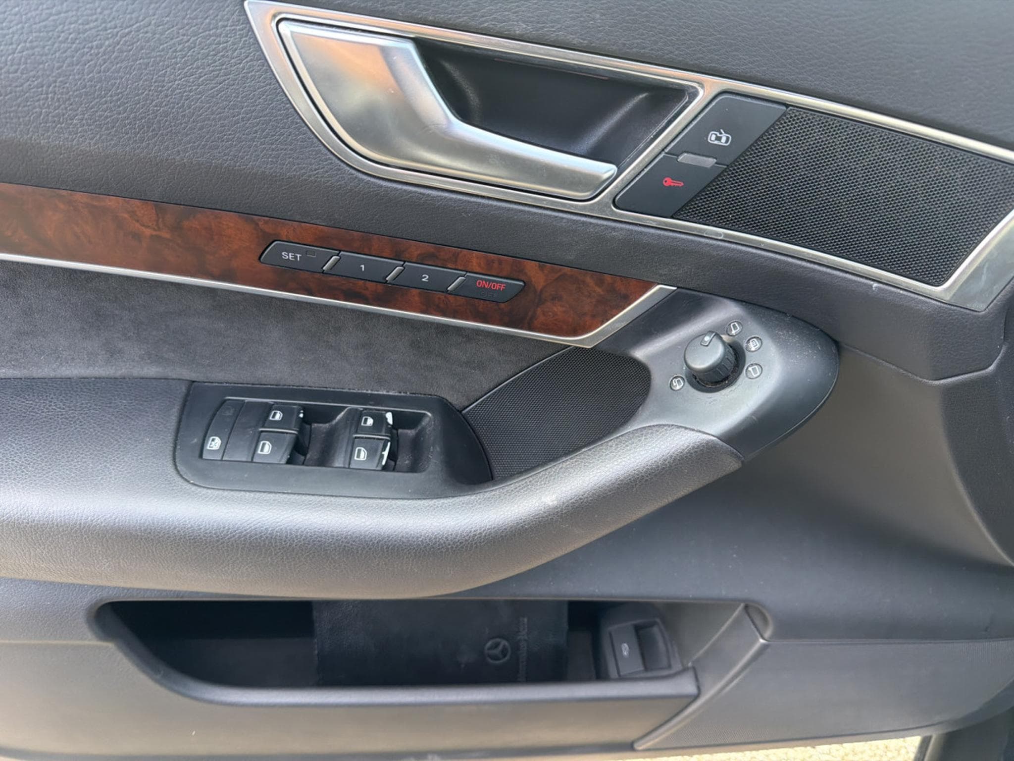 Audi S6 V10 5.2 FSI AUTO QUATTRO (2006) - Foto 8