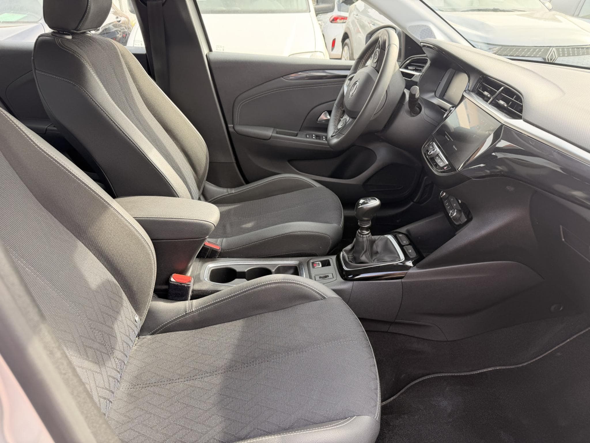 Opel Corsa 1.5 Turbo D Start/Stop MT6 102 (2023) - Foto 11