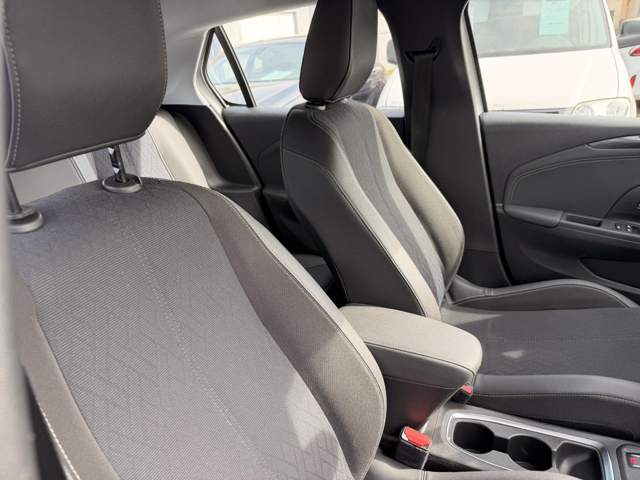 Opel Corsa 1.5 Turbo D Start/Stop MT6 102 (2023) - Foto 12