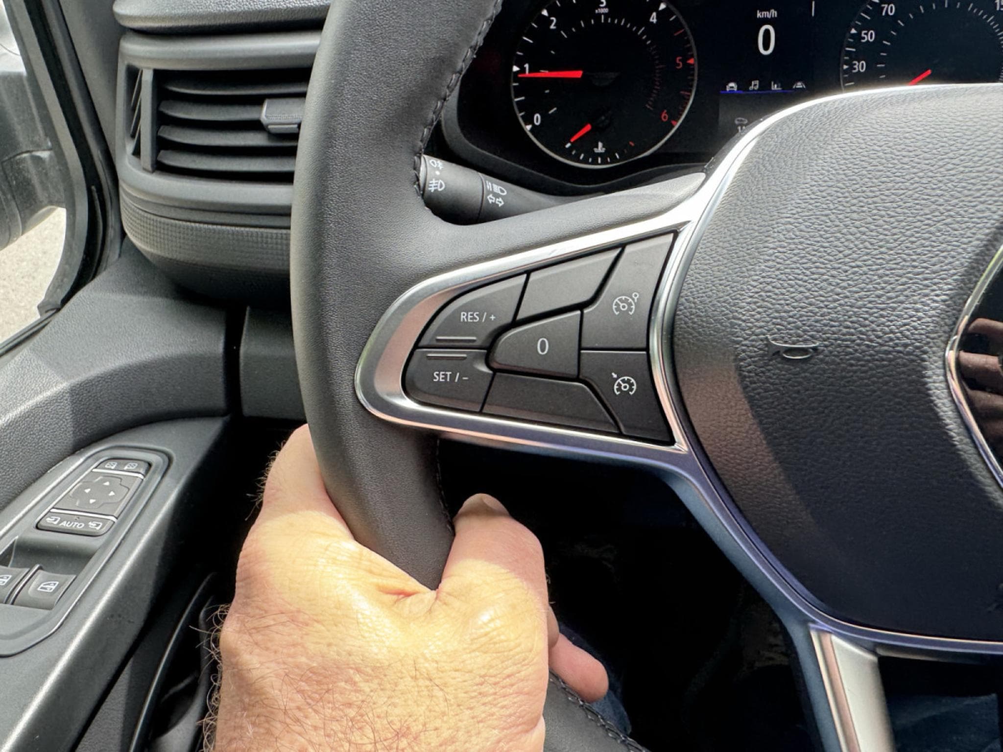 Renault Trafic 2.0 Dci 130 L2H1 (2025) - Foto 25