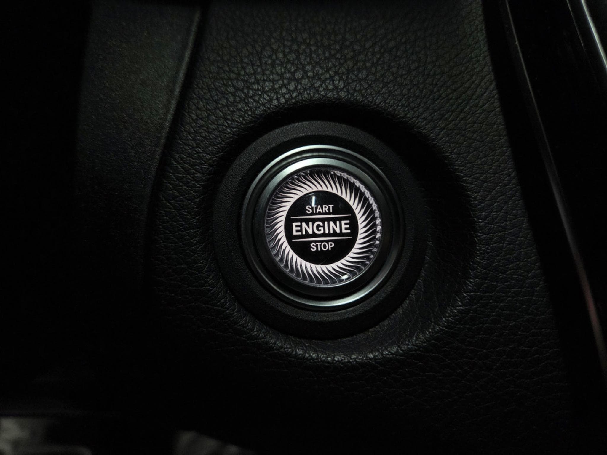 Mercedes C 200 BREAK 160CV BUSINESS AVANTGARDE (2019) - Photo 14