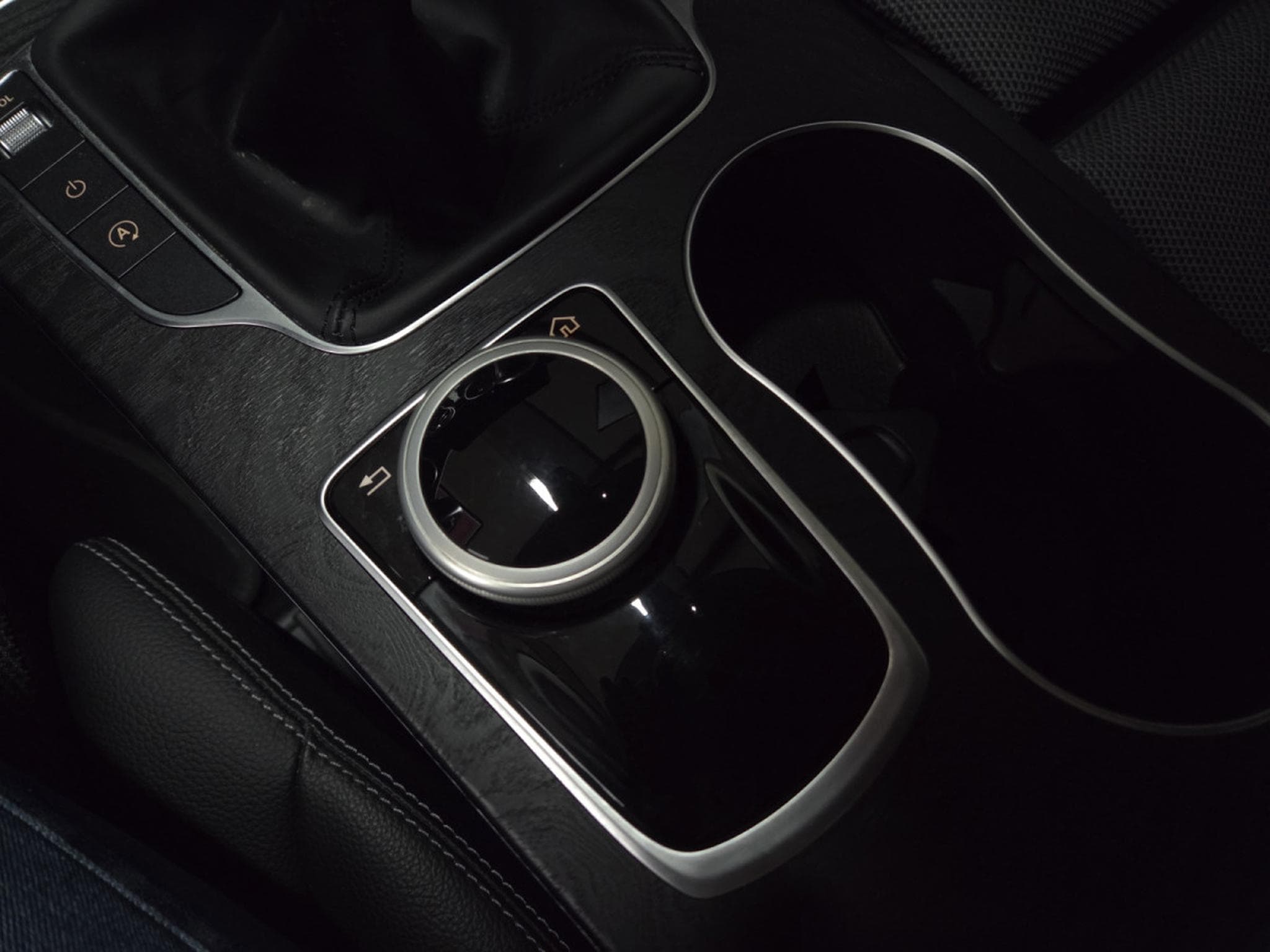 Mercedes C 200 BREAK 160CV BUSINESS AVANTGARDE (2019) - Photo 18