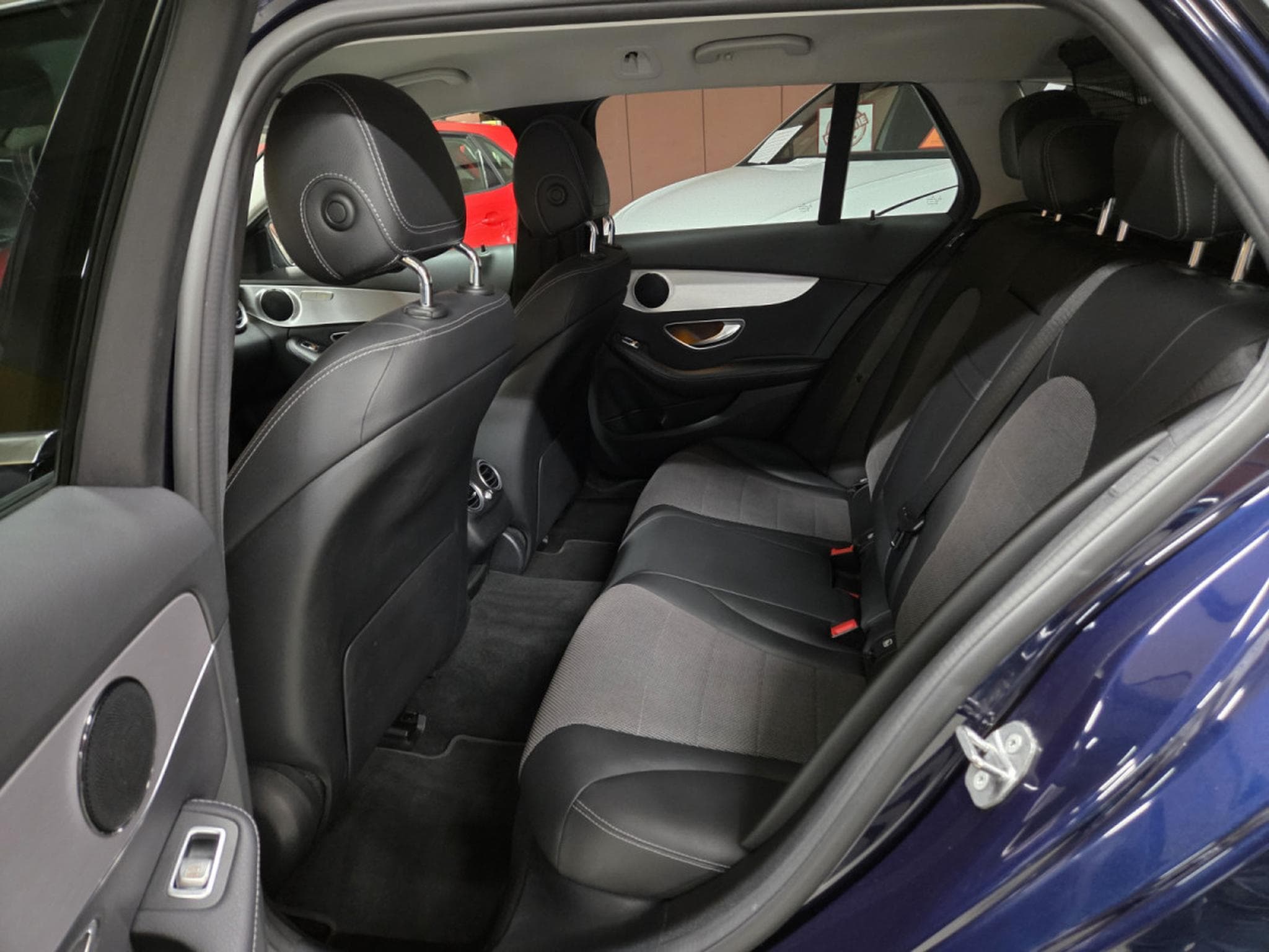 Mercedes C 200 BREAK 160CV BUSINESS AVANTGARDE (2019) - Photo 19