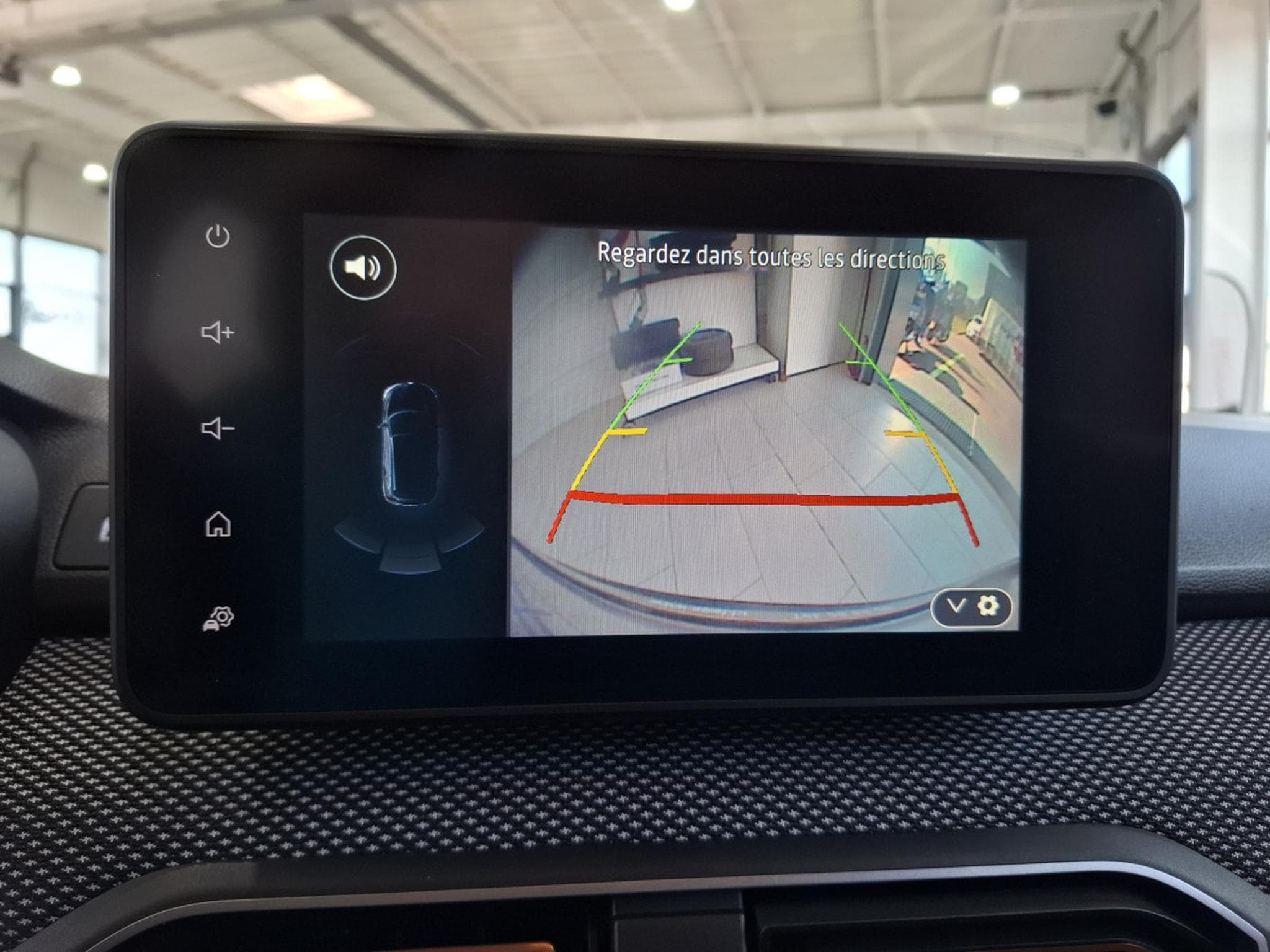 Dacia Sandero 1.0 TCe 90 Stepway, B.Auto., 1 HAND, CAMERA, NAVI, PDC, REGU (2023) - Photo 9