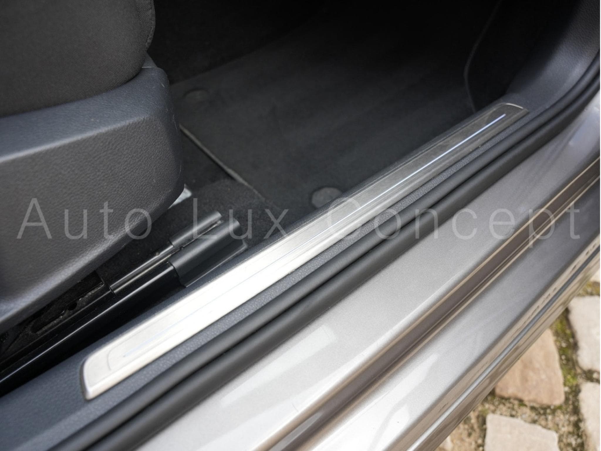 VW Golf R 2.0 TSI 4MOTION DSG 6 (2014) - Photo 27