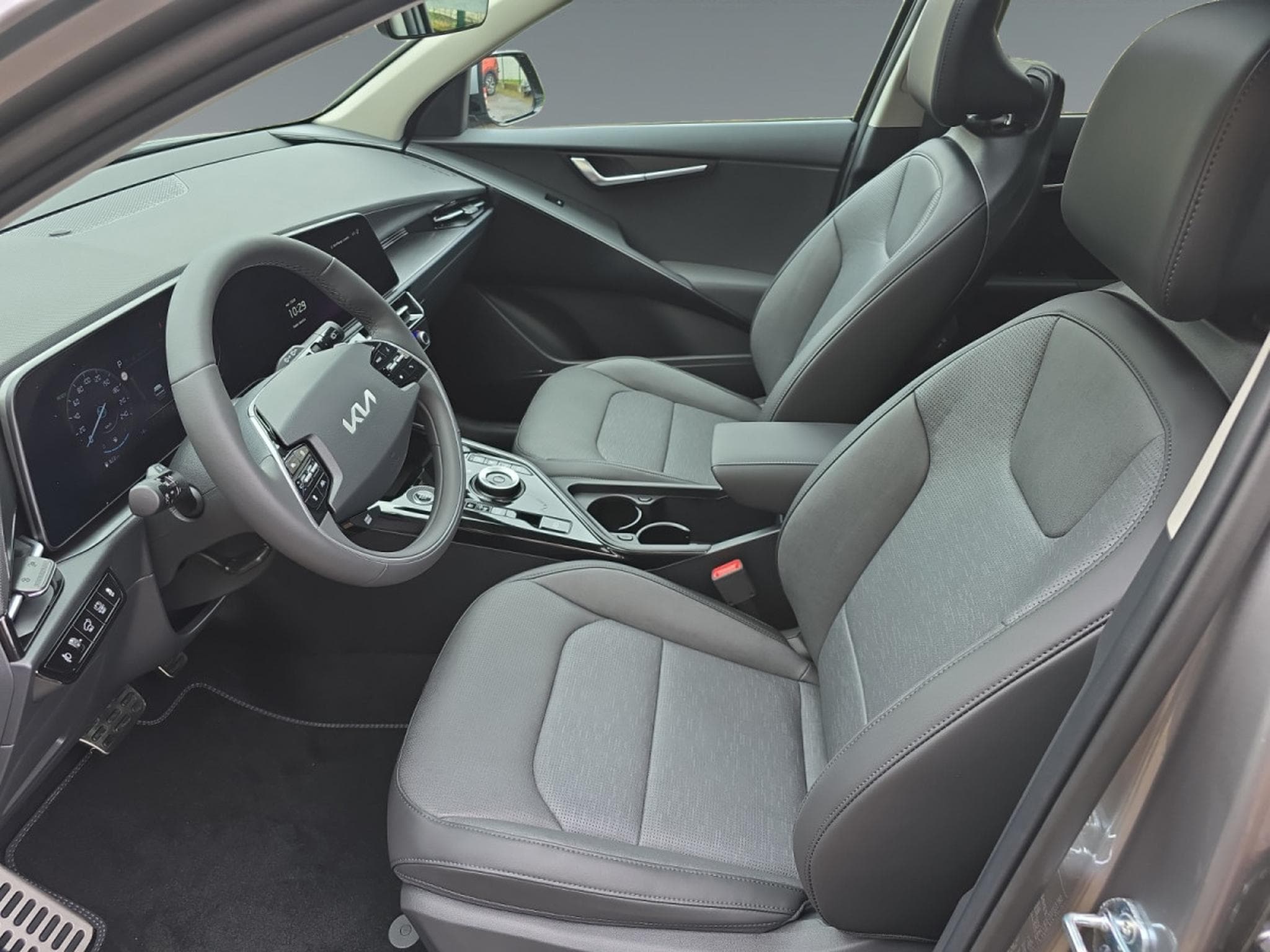 Kia Niro Pace HEV 1.6 GDI 129 DCT6 (2026) - Photo 13