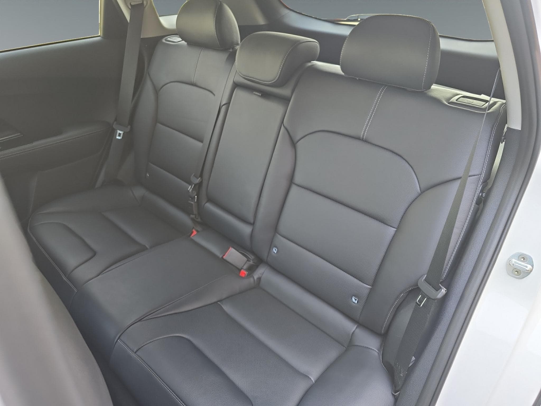 Kia Niro Sense (UVO) 1.6 GDi HEV 6DCT (2020) - Photo 15