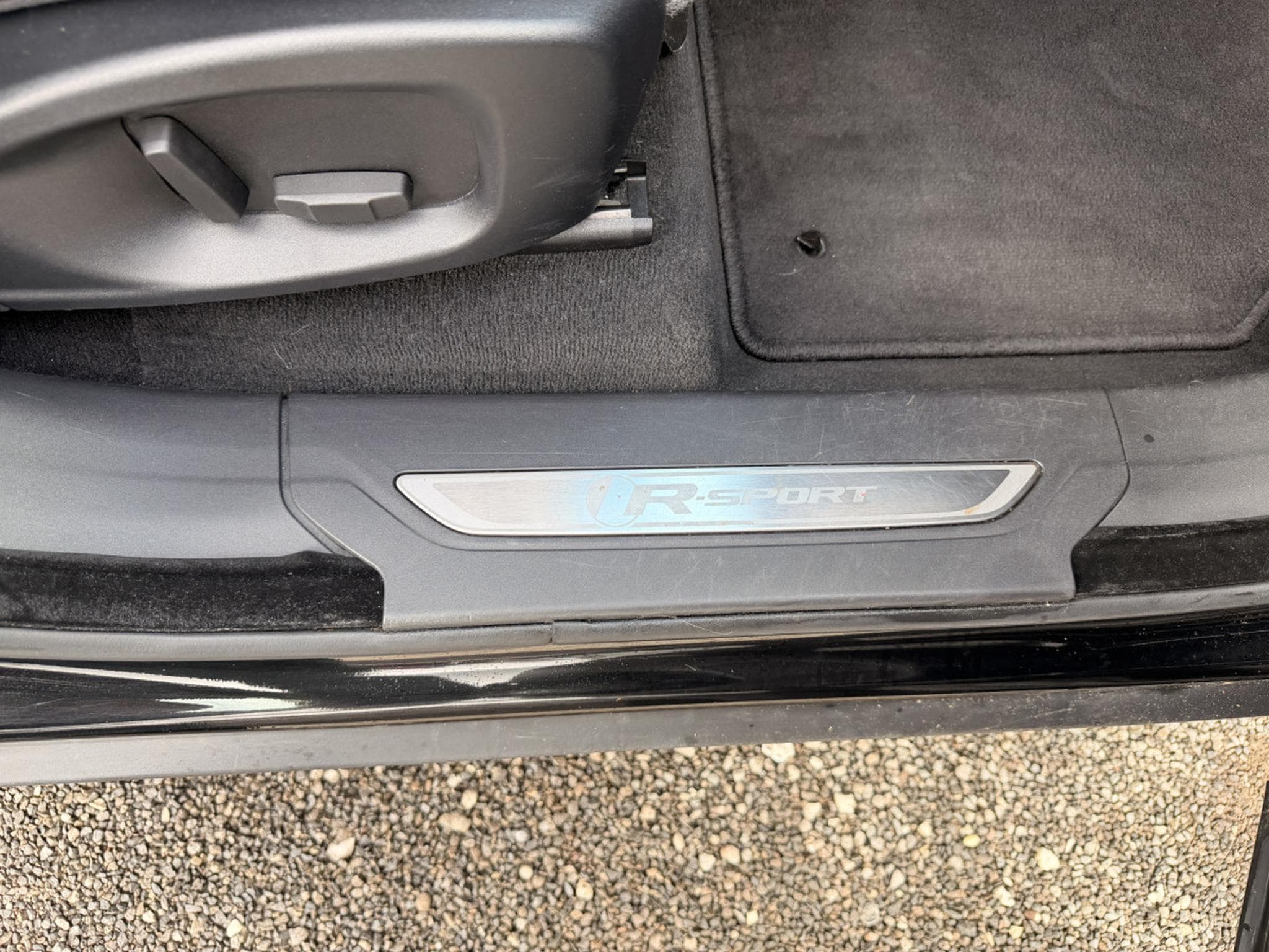 Jaguar F-Pace P250 AWD R sport (2017) - Foto 14