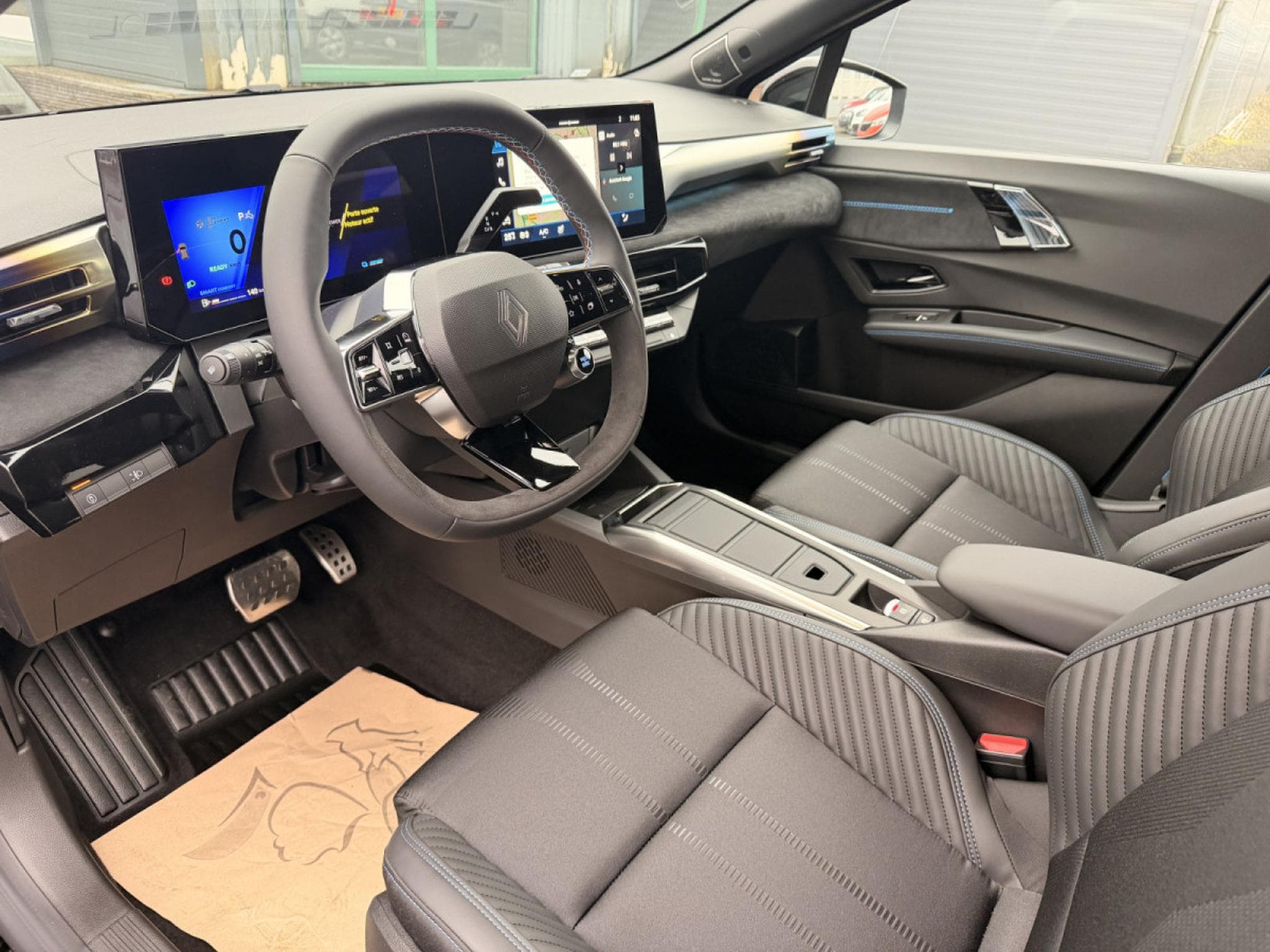 Renault Clio 1.8 Tce Full Hybrid E-Tech 160 Esprit Alpine (2026) - Foto 16