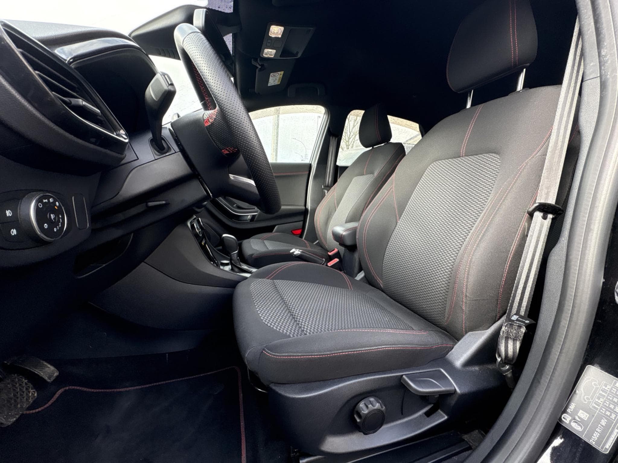 Ford Puma 1.0 ECOBOST 125 ST LINE X AUTO * GARANTIE 36 MOIS * (2024) - Photo 4