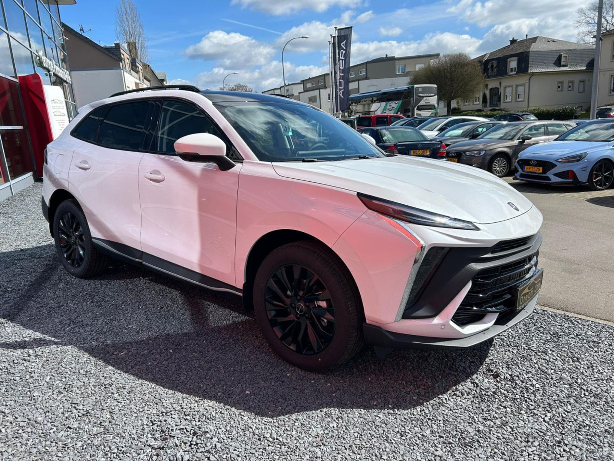 Forthing T5 EVO 1.5 HEV 1.5 FULL HYBRID (2026) - Photo 7