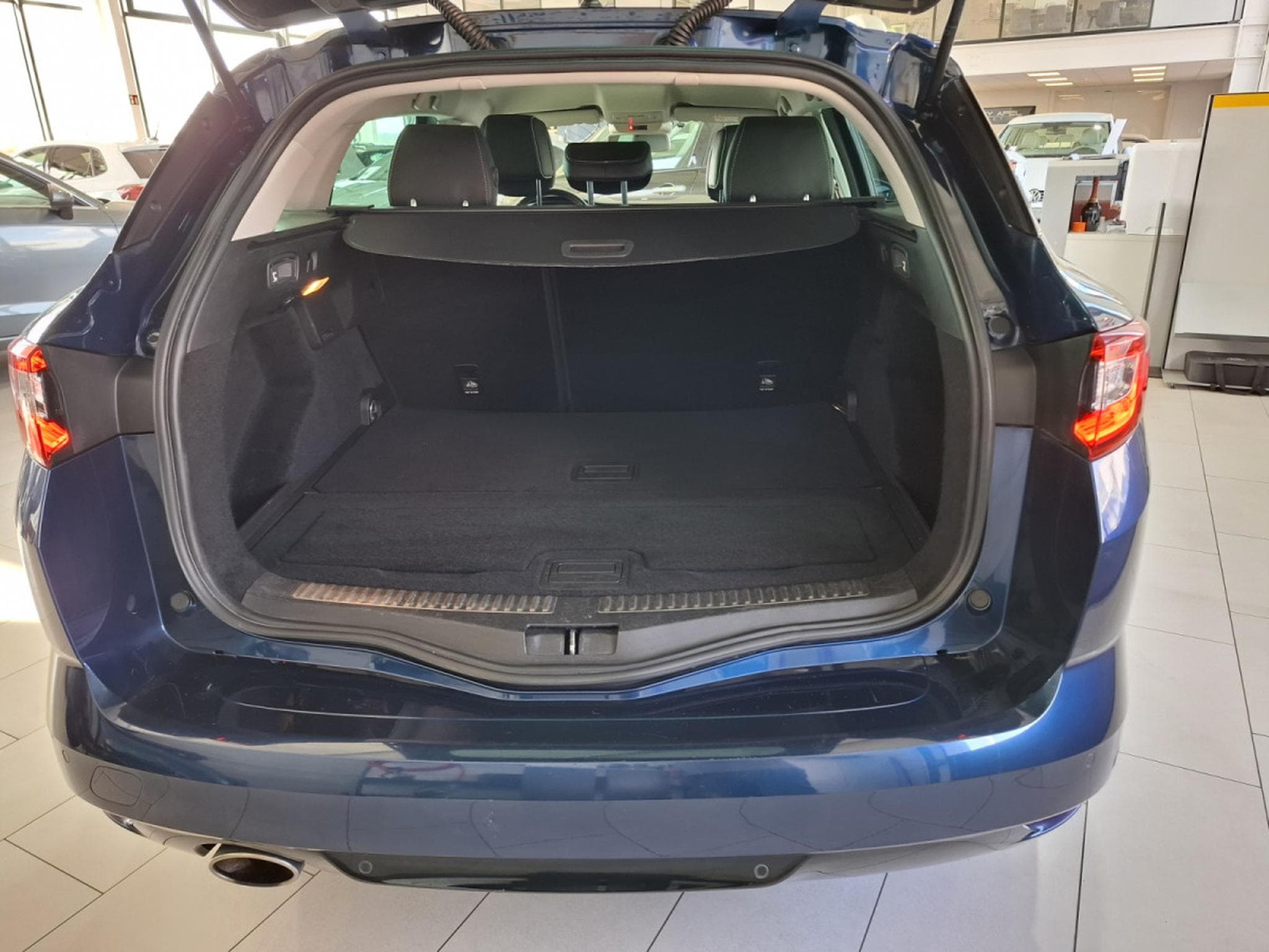 Renault Megane 1.6 DCI 130 BOSE EDITION, 1 HAND, CAMERA, CUIR, DIGITAL COCK (2018) - Foto 13
