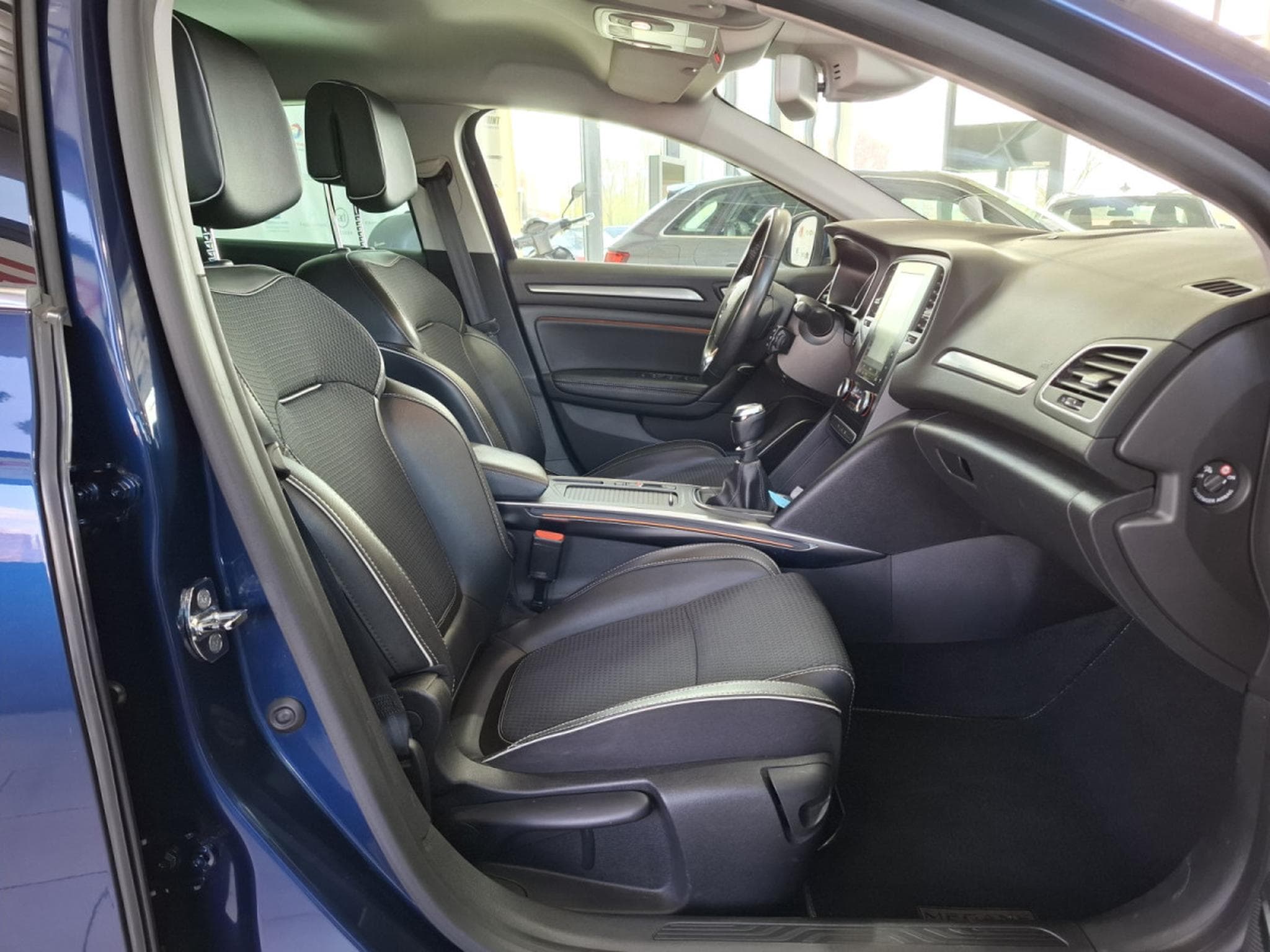 Renault Megane 1.6 DCI 130 BOSE EDITION, 1 HAND, CAMERA, CUIR, DIGITAL COCK (2018) - Foto 5