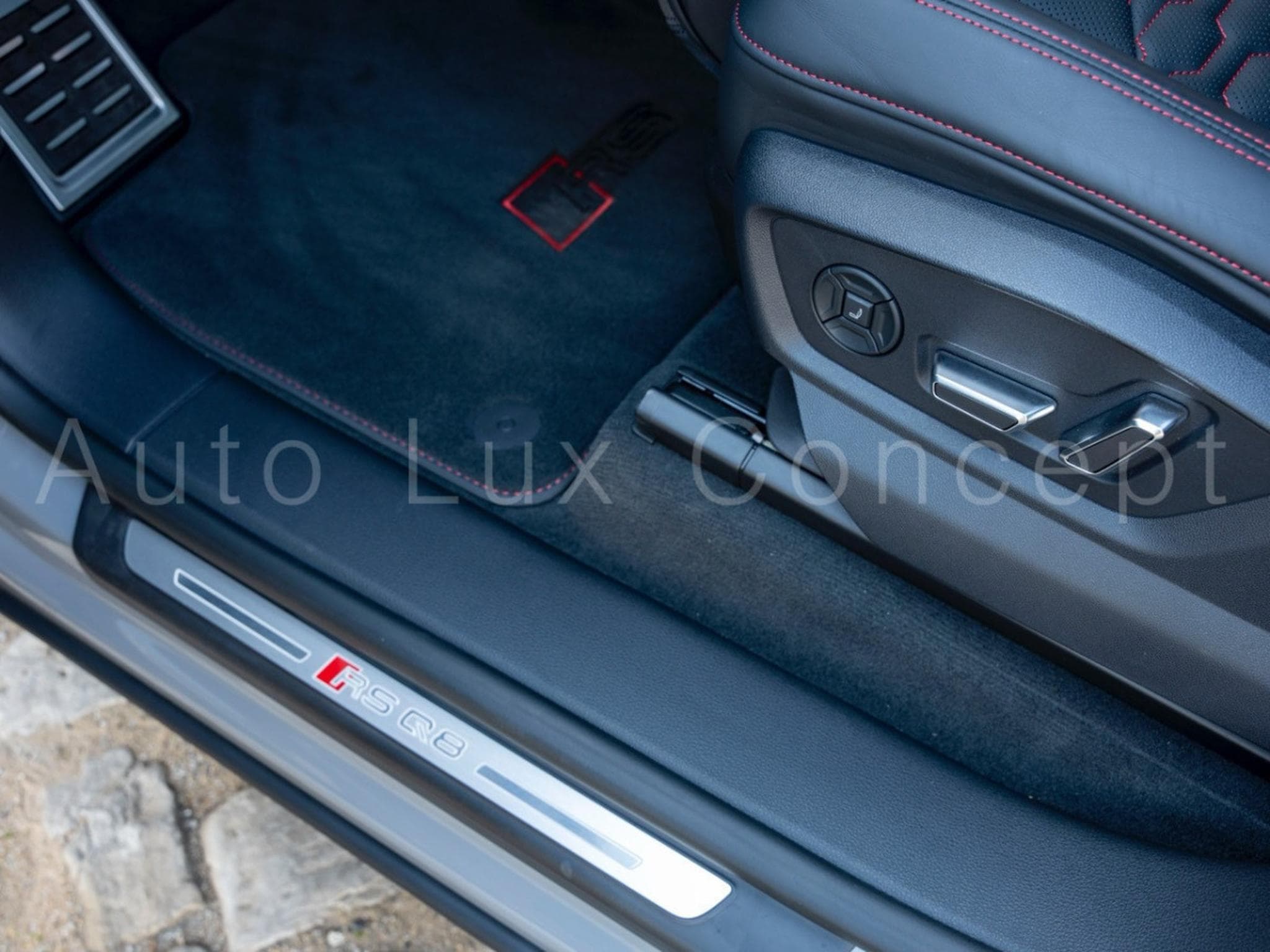 Audi RSQ8 4.0 TFSI 600 ch quattro tiptronic 8 (2022) - Photo 13