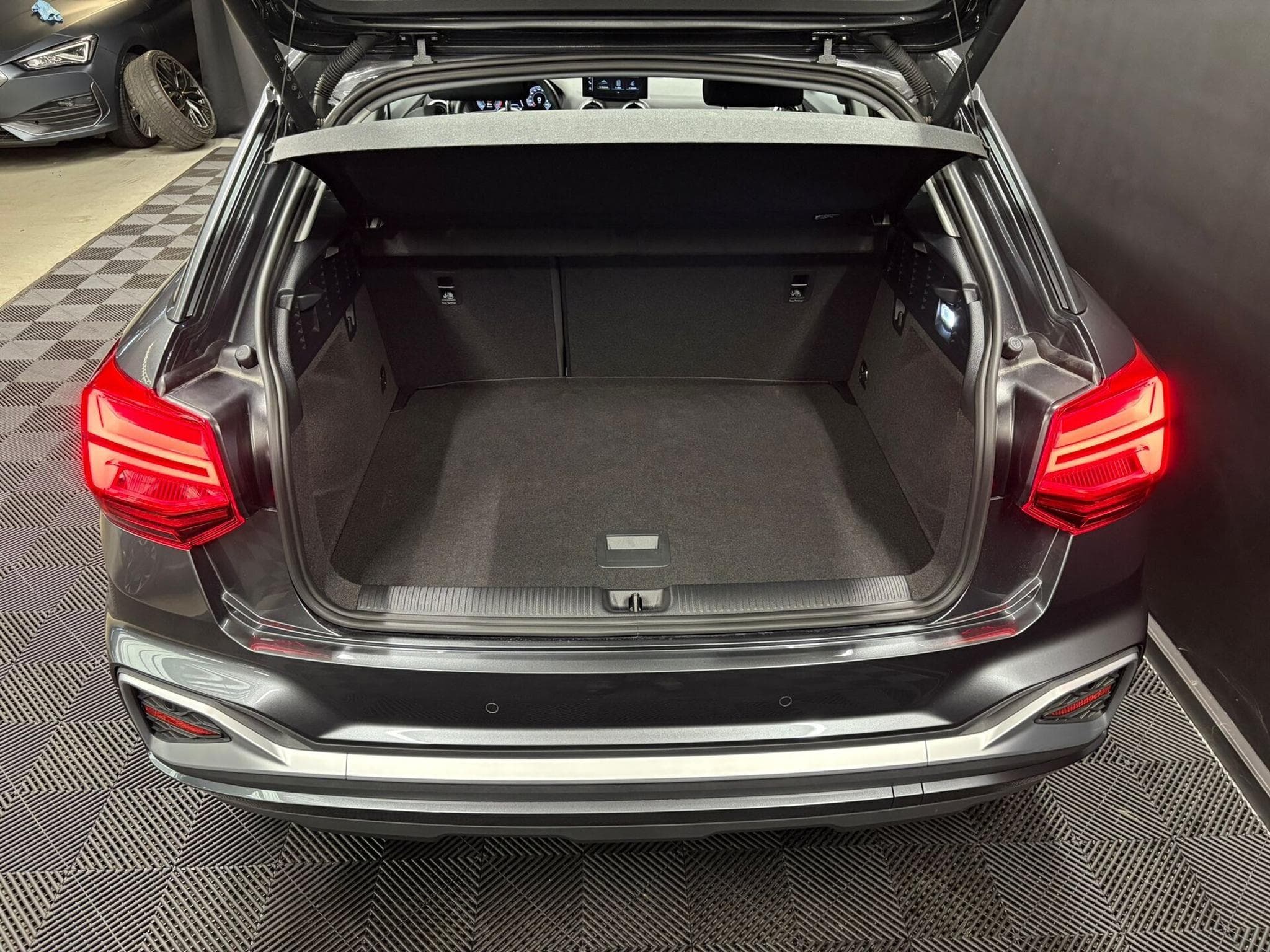 Audi Q2 35 TFSI 150cv S-line S-tronic (2025) - Foto 15