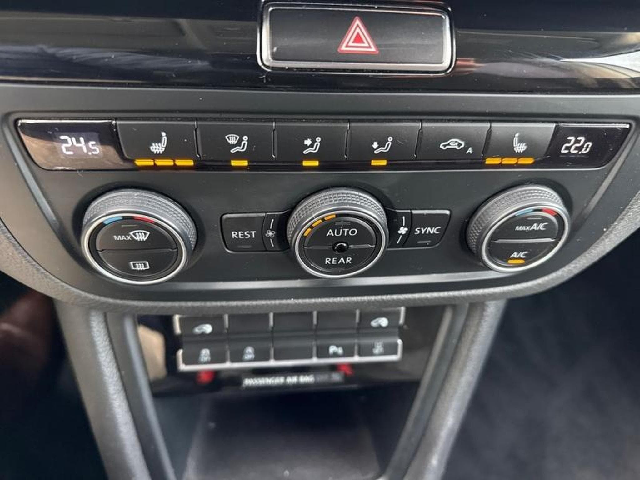 VW Sharan 1.4 TSI 150ch BlueMotion Technology Confortline DSG6 Euro6d- (2018) - Foto 8