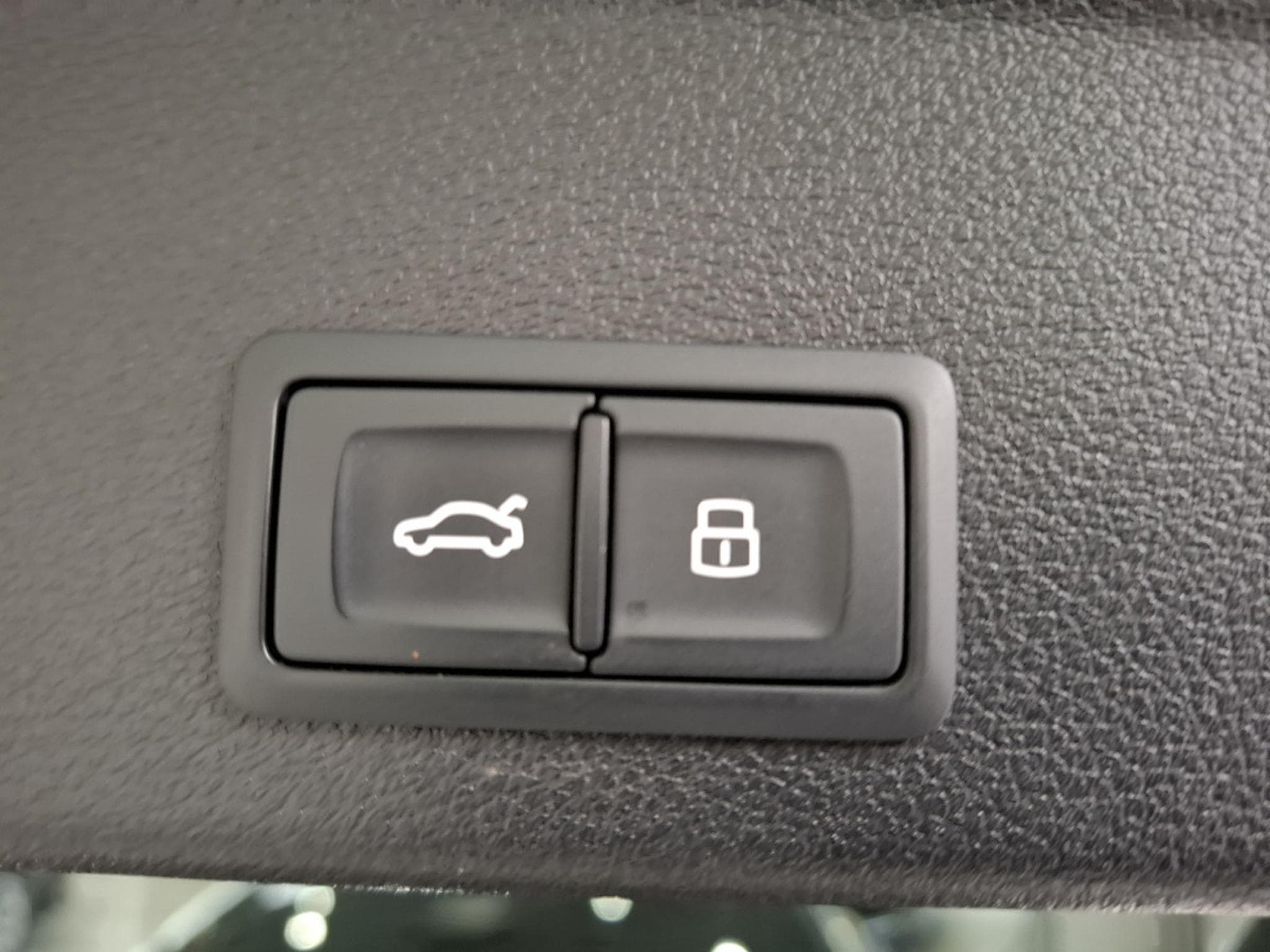 Audi A4 AVANT 2.0 TDI 150 S-TRONIC, EDITION SPORT, NAVI, CUIR, CAMER (2019) - Photo 15