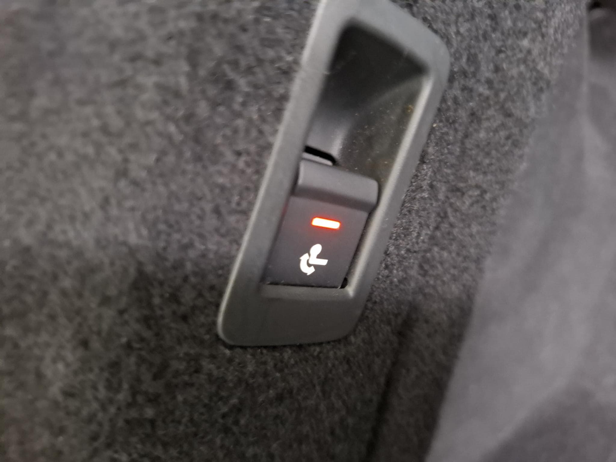 Audi A4 AVANT 2.0 TDI 150 S-TRONIC, EDITION SPORT, NAVI, CUIR, CAMER (2019) - Photo 16