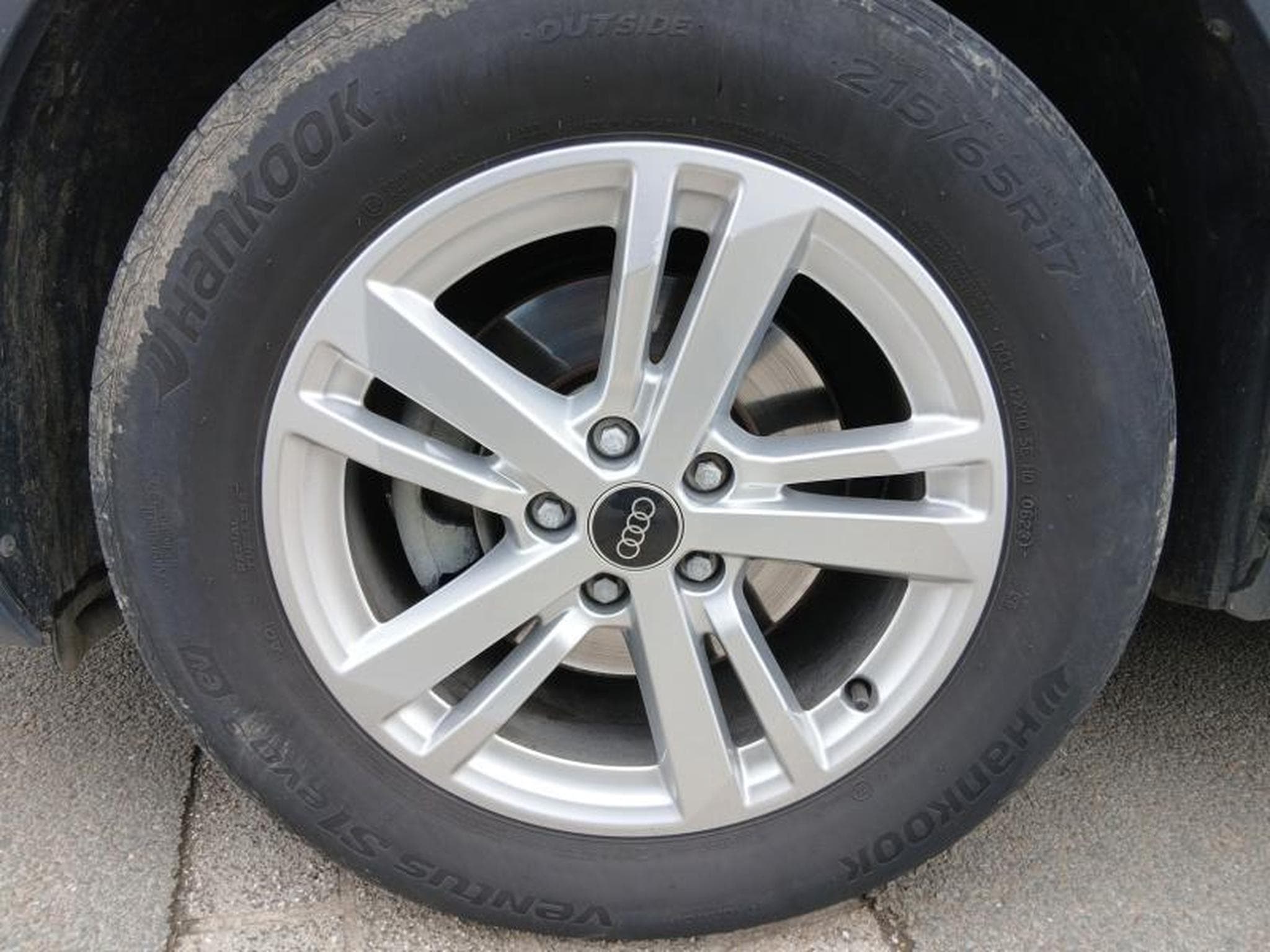 Audi Q3 35 TDI S tronic (2023) - Foto 7