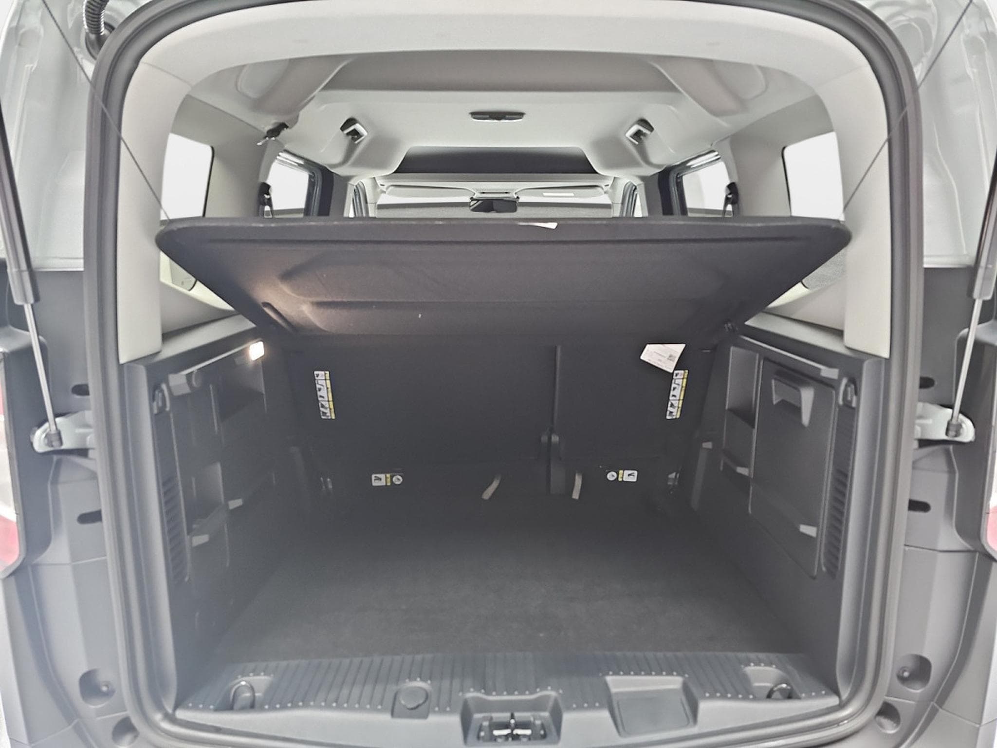 Ford Tourneo 1.0i Ecoboost 126 Active Automatik (2025) - Foto 13