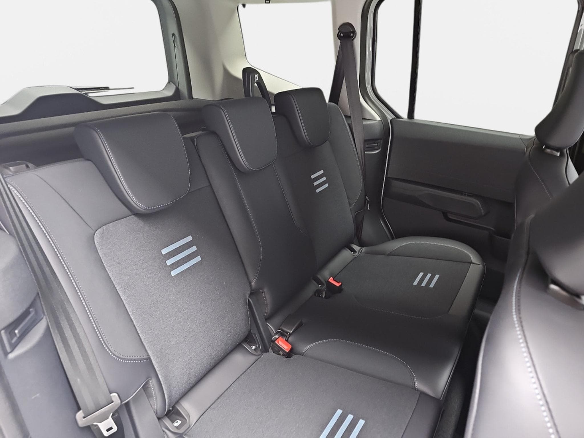 Ford Tourneo 1.0i Ecoboost 126 Active Automatik (2025) - Foto 16