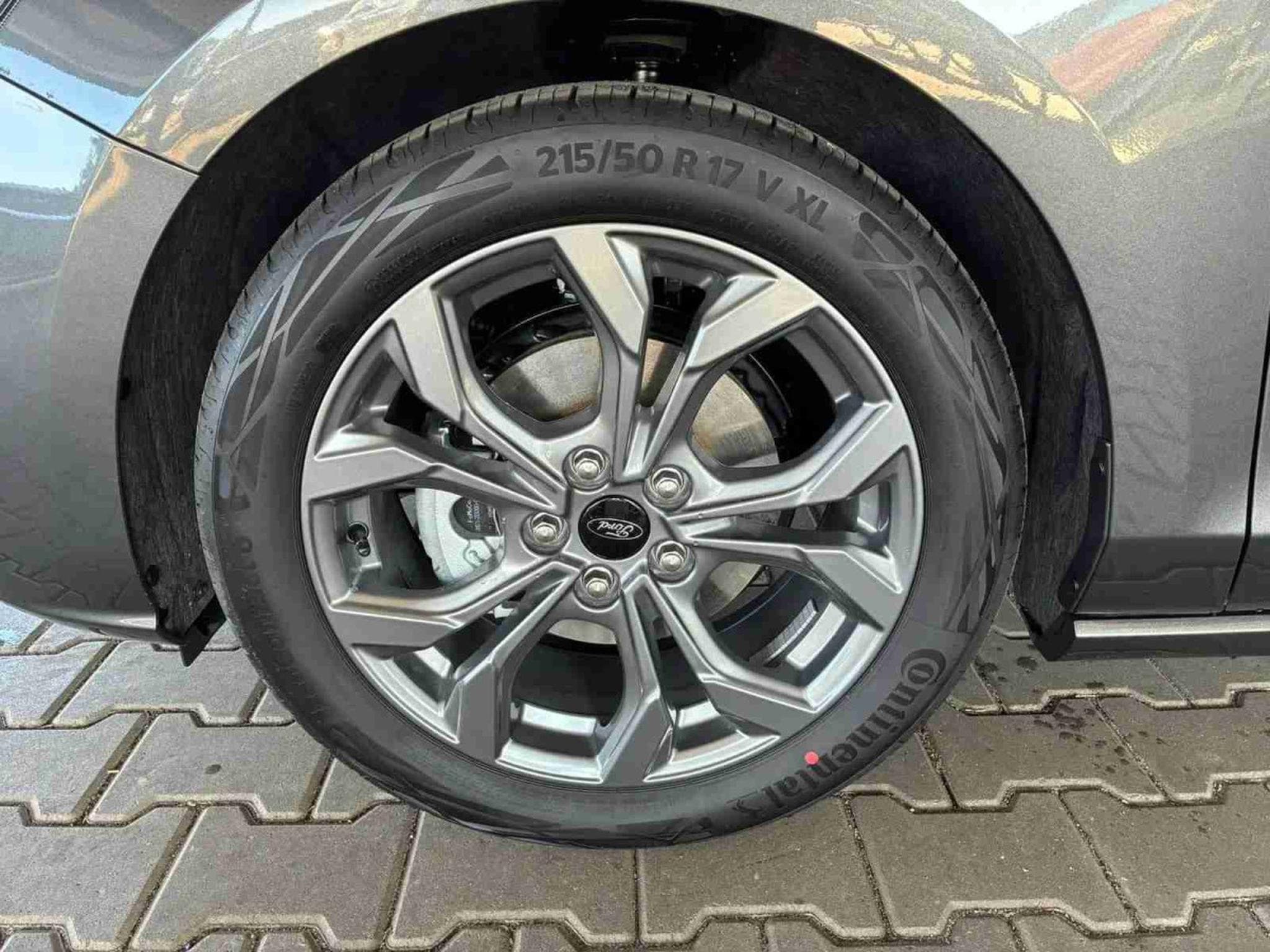 Ford Focus 1.0i Ecoboost 155 AT St-Line X (2025) - Photo 5