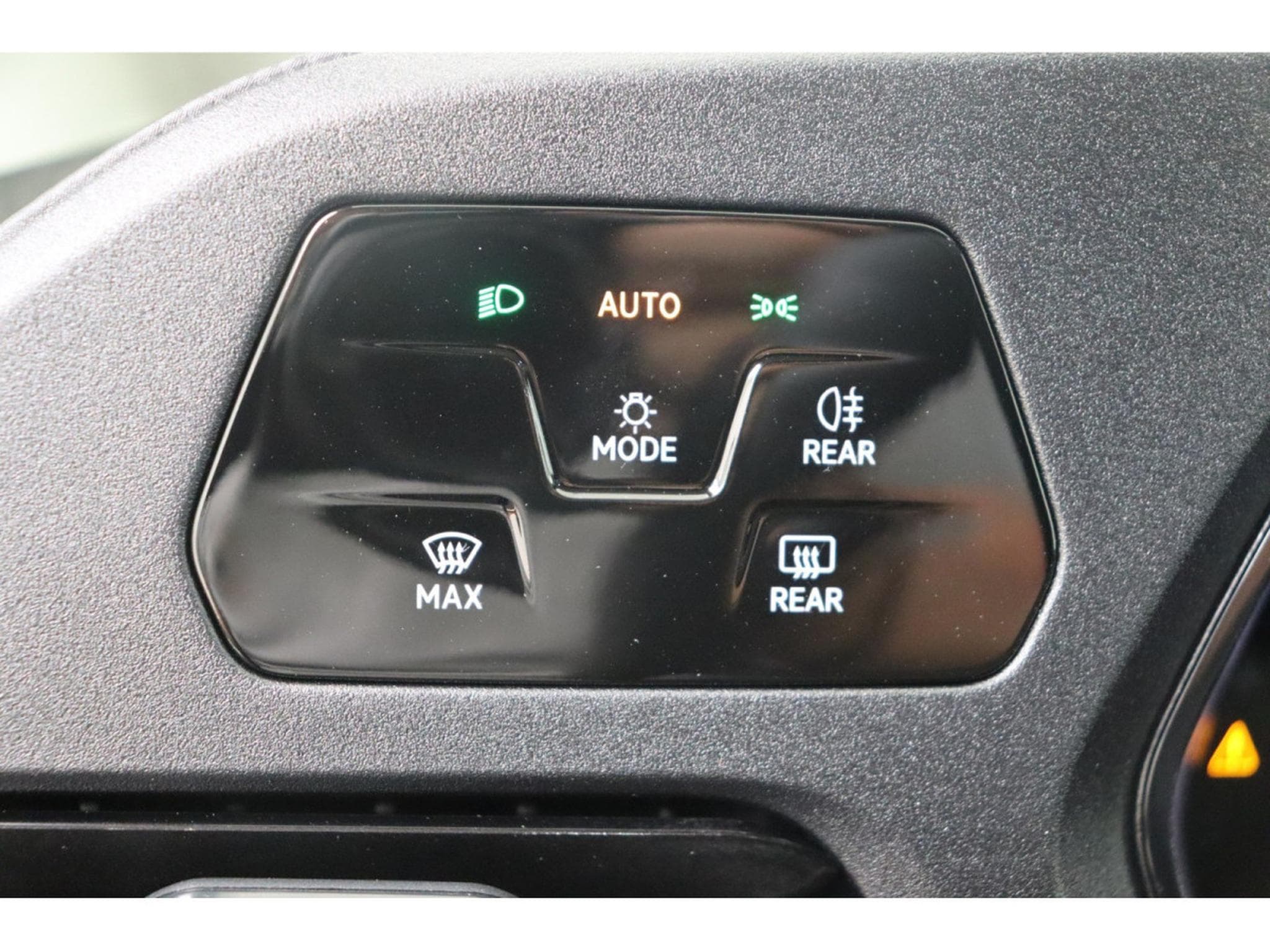 VW Caddy 2.0 TDi 122 DSG MAXI (2025) - Foto 18