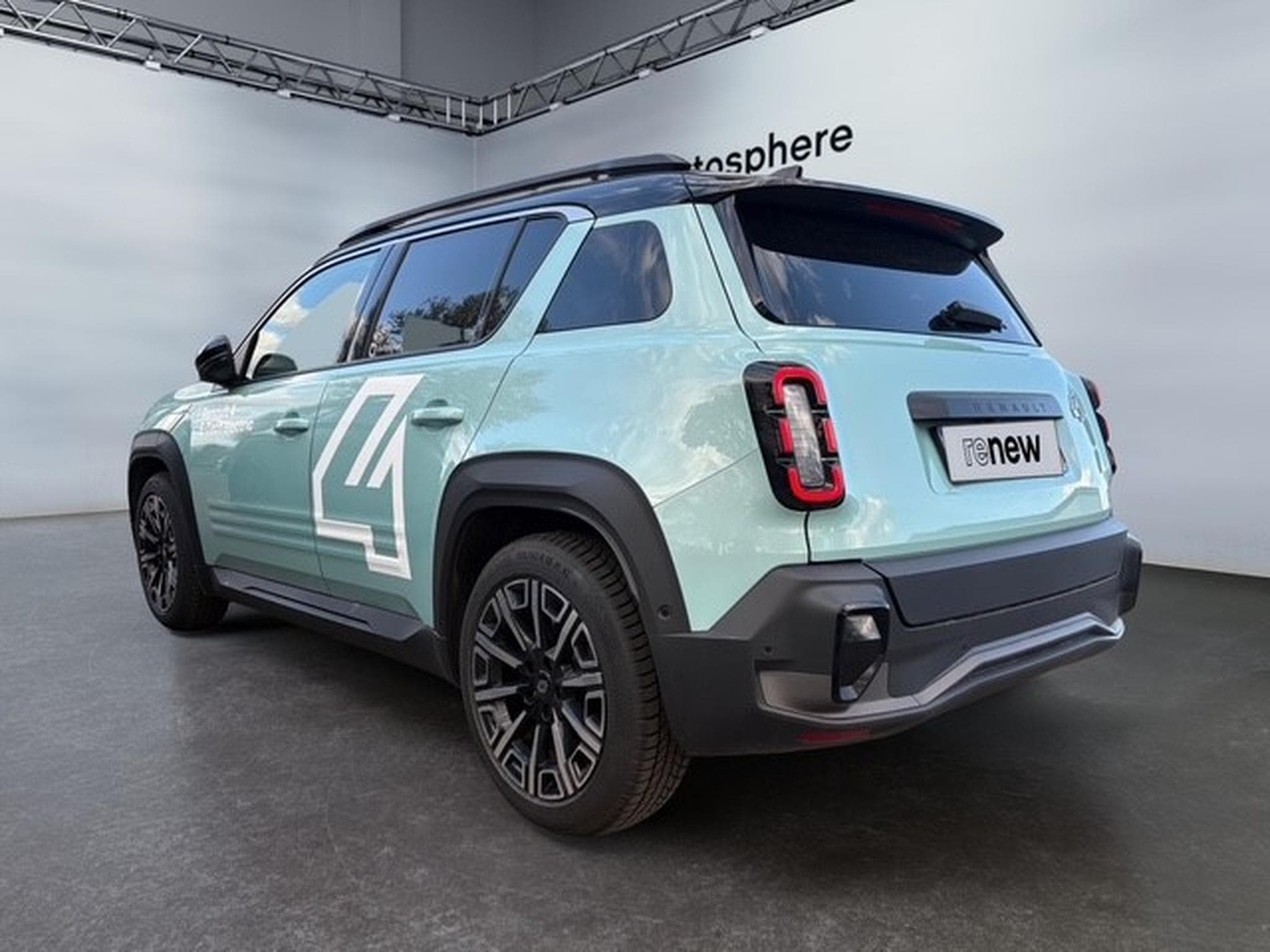 Renault R4 E-Tech iconic 150 hp comfort range (2025) - Photo 3