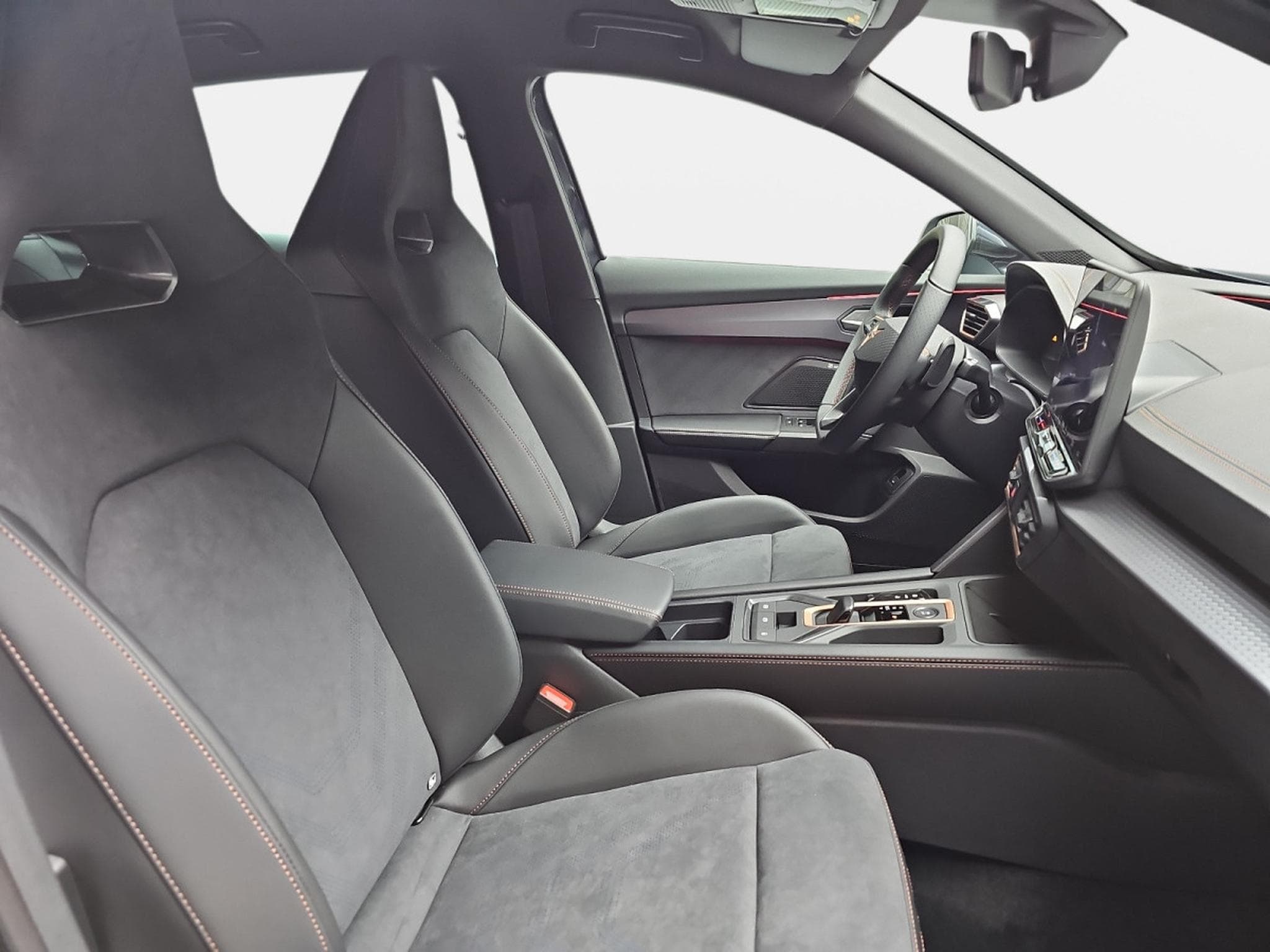 Cupra Formentor 2.0 TSi DSG 333 4DRIVE (2026) - Photo 14