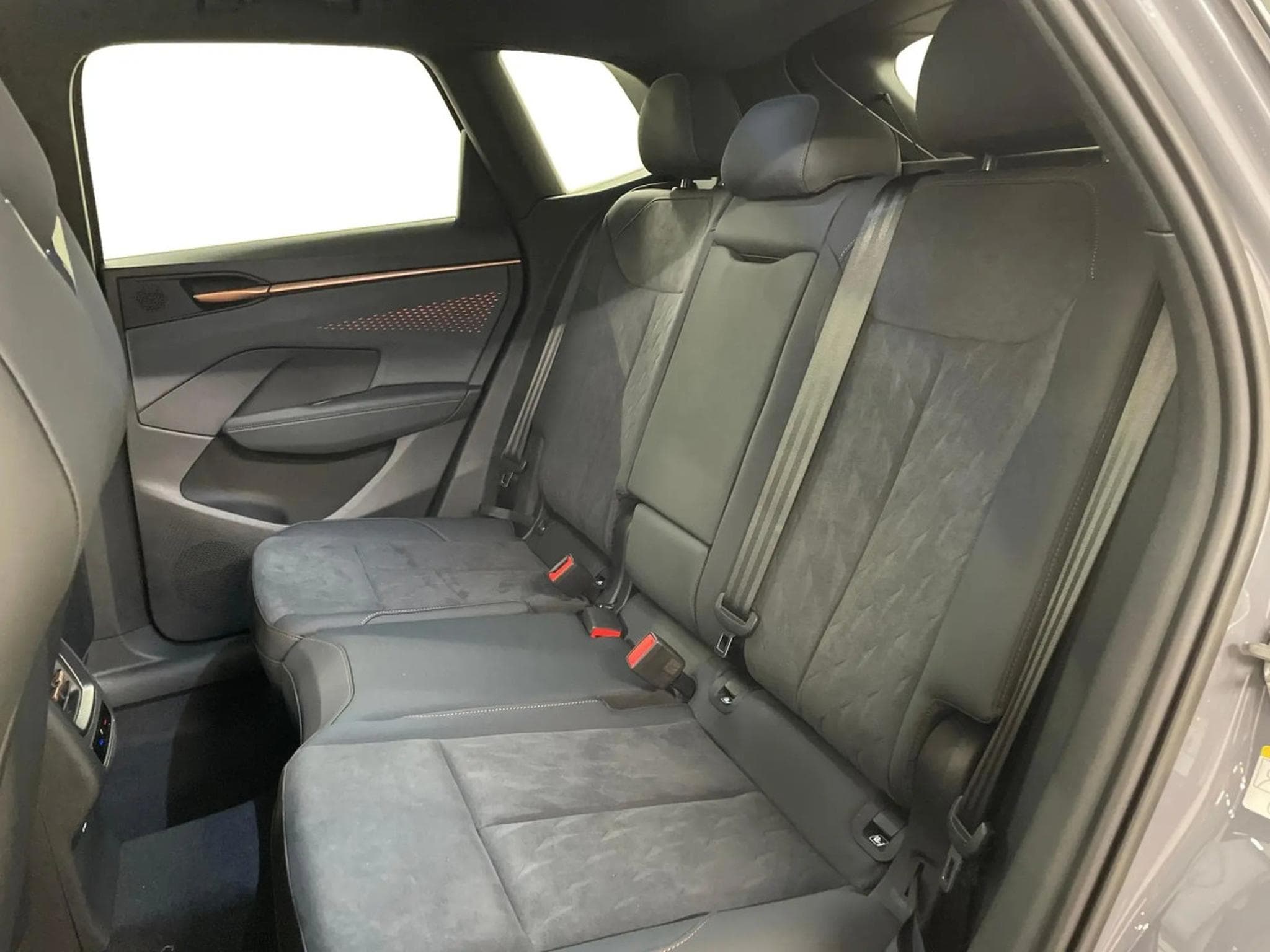 Cupra Terramar 2.0 TSI DSG 265 VZ 4Drive (2026) - Photo 10