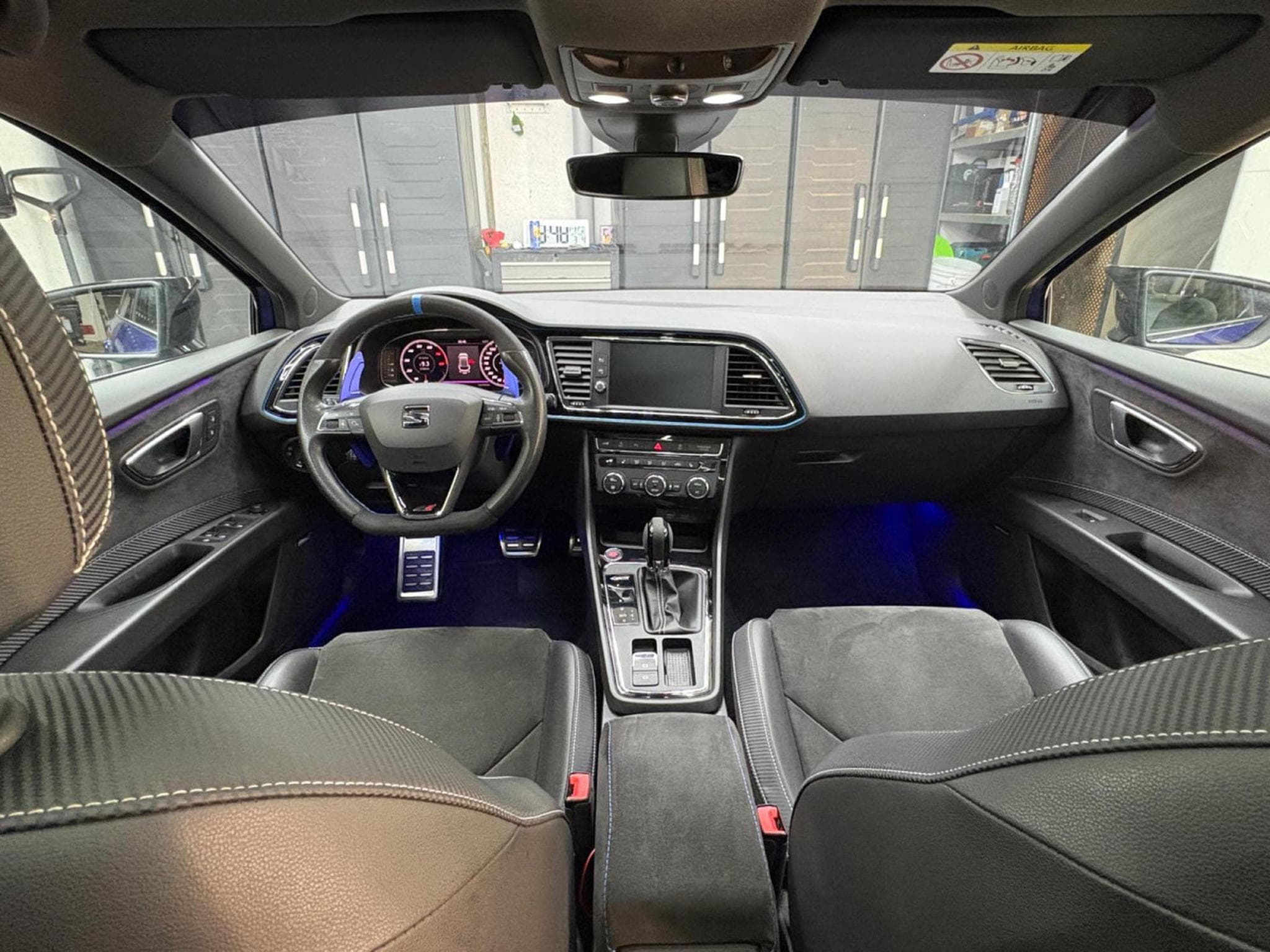 Seat Leon ST CUPRA 2.0 TSI DSG 300 Kamera Pano DCC 19" (2018) - Foto 10