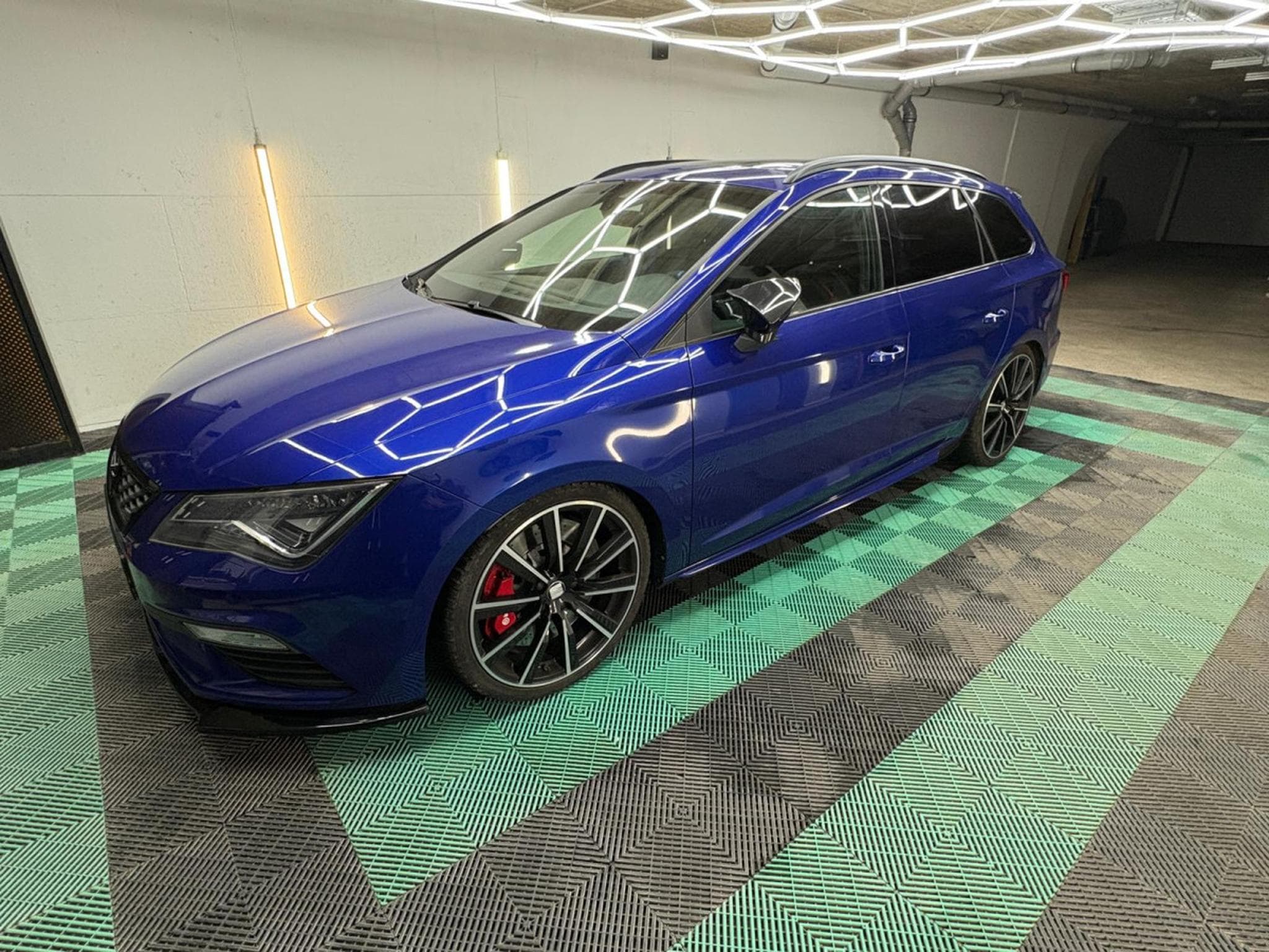 Seat Leon ST CUPRA 2.0 TSI DSG 300 Kamera Pano DCC 19" (2018) - Foto 2