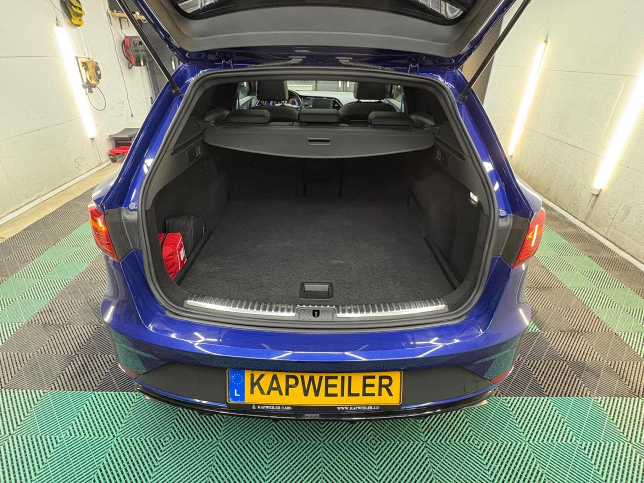 Seat Leon ST CUPRA 2.0 TSI DSG 300 Kamera Pano DCC 19" (2018) - Foto 8