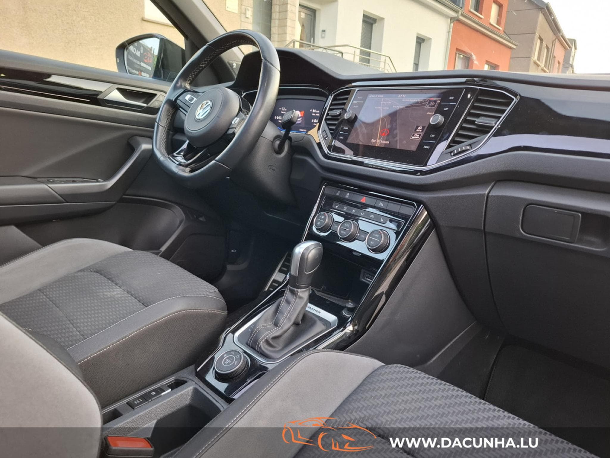 VW T-Roc 2.0 TSI R 4Motion DSG, AKRAPOVIC, PANORAMIQUE, COCKPIT, CAME (2020) - Foto 7