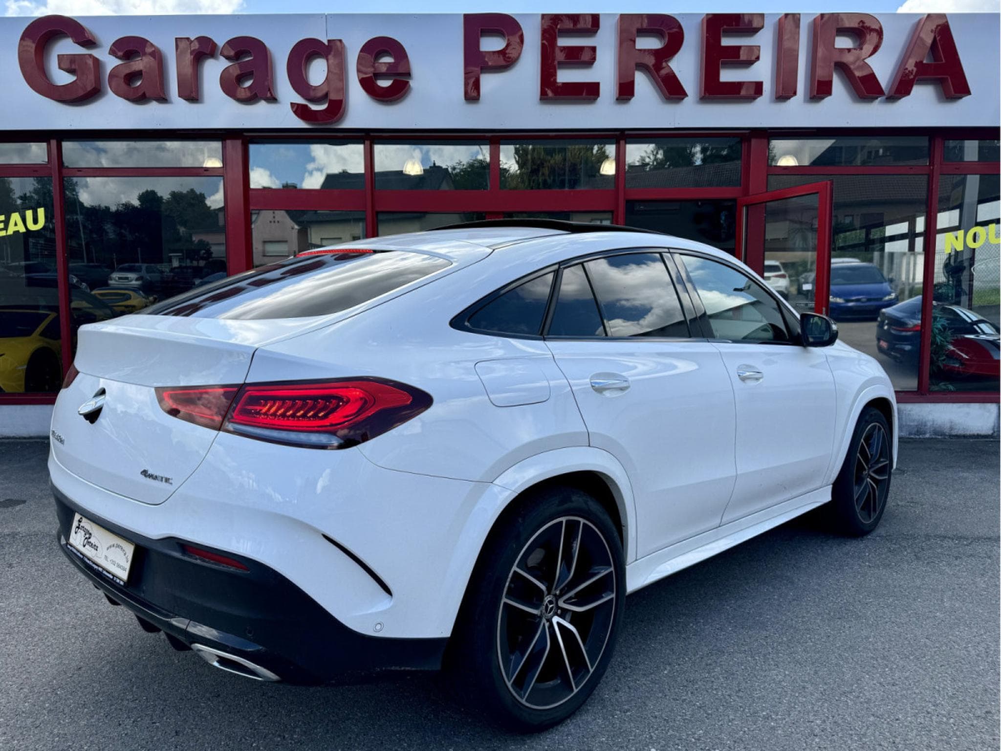 Mercedes GLE 350 D 4MATIC COUPE AMG LINE HEAD UP BURMESTER PANO CUIR NAVI 1 H (2021) - Foto 3